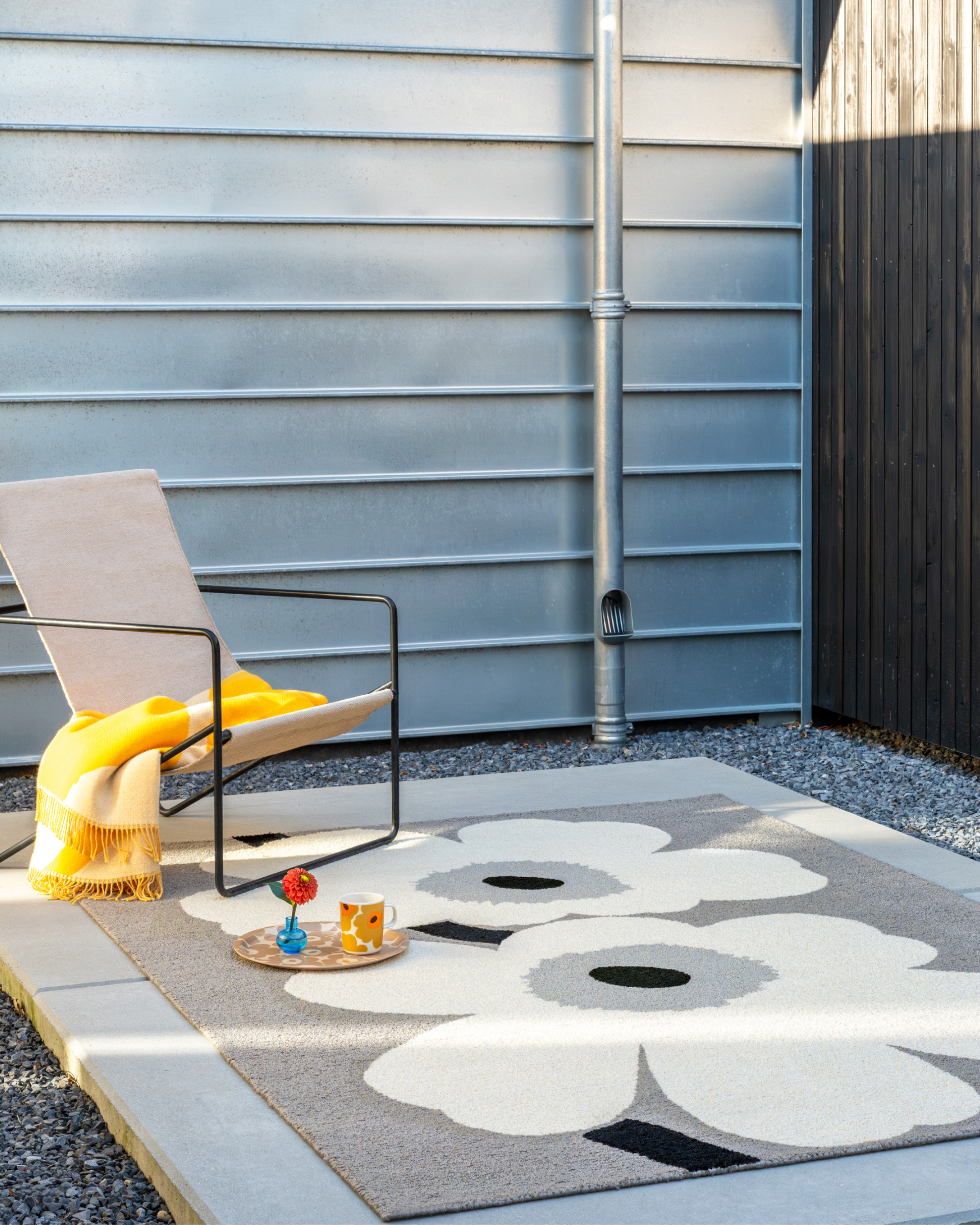 Unikko Outdoor Rug 160 x 230 cm