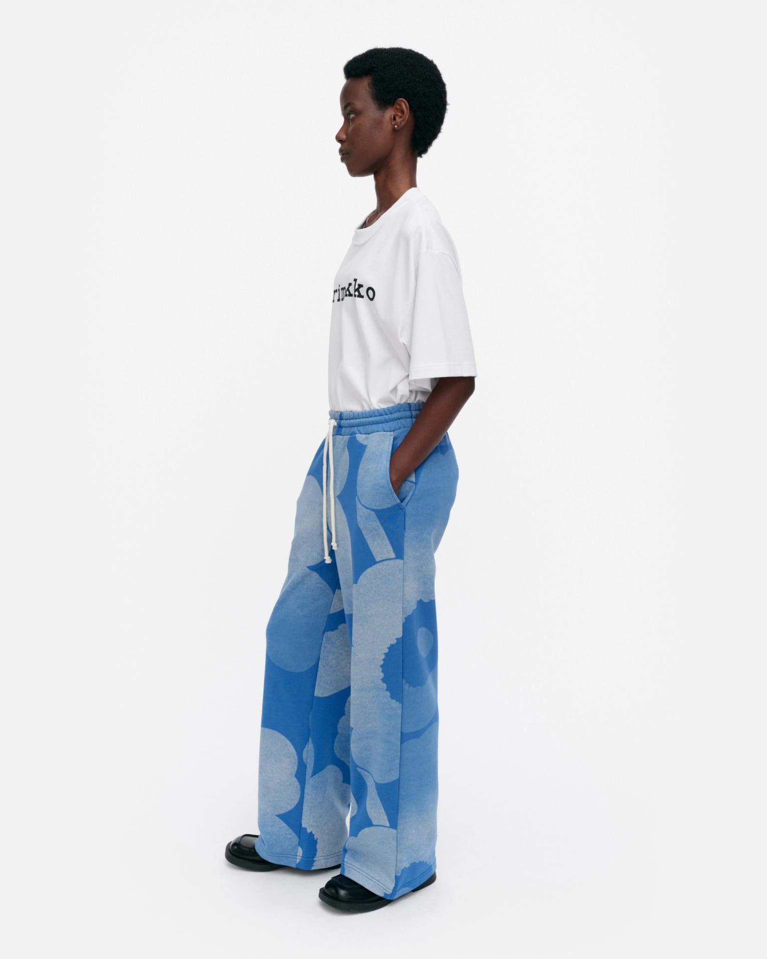 Varret Unikko, Kioski trousers, blue, off white,