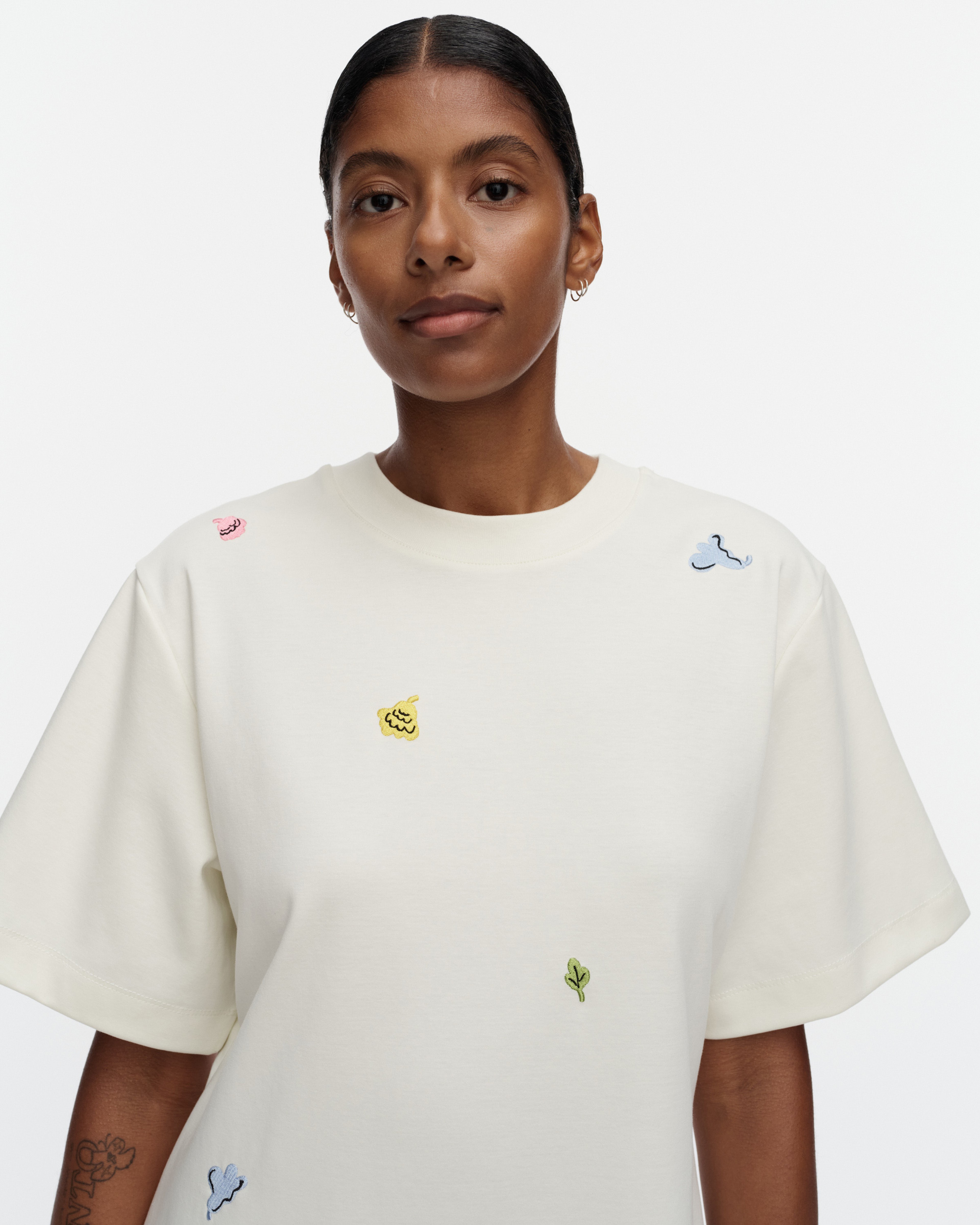 Kuplinta Kukasta kukkaan, Dress, off white, yellow, rose, green,