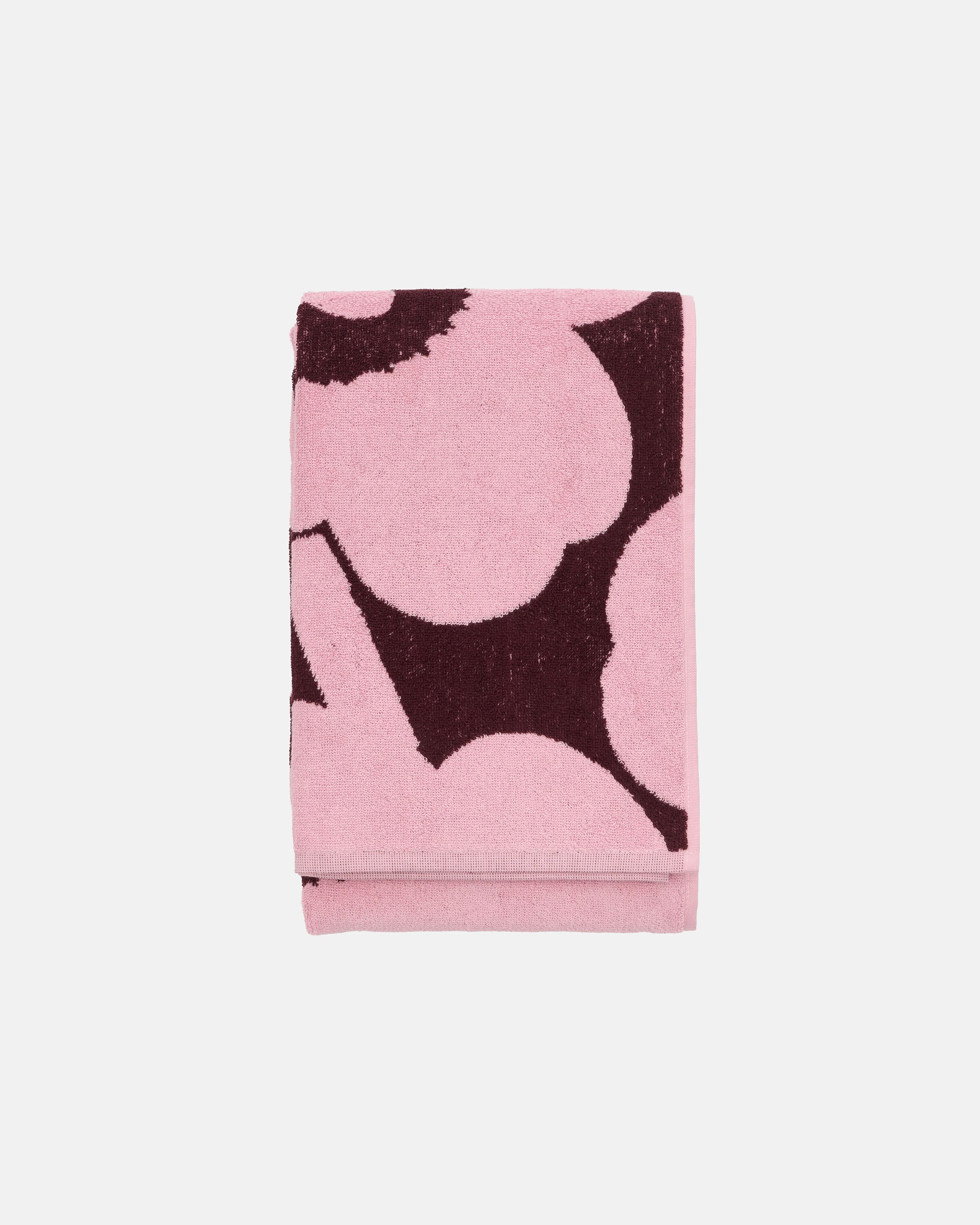 Unikko Bath towel 70x150 cm plum, pink | Marimekko