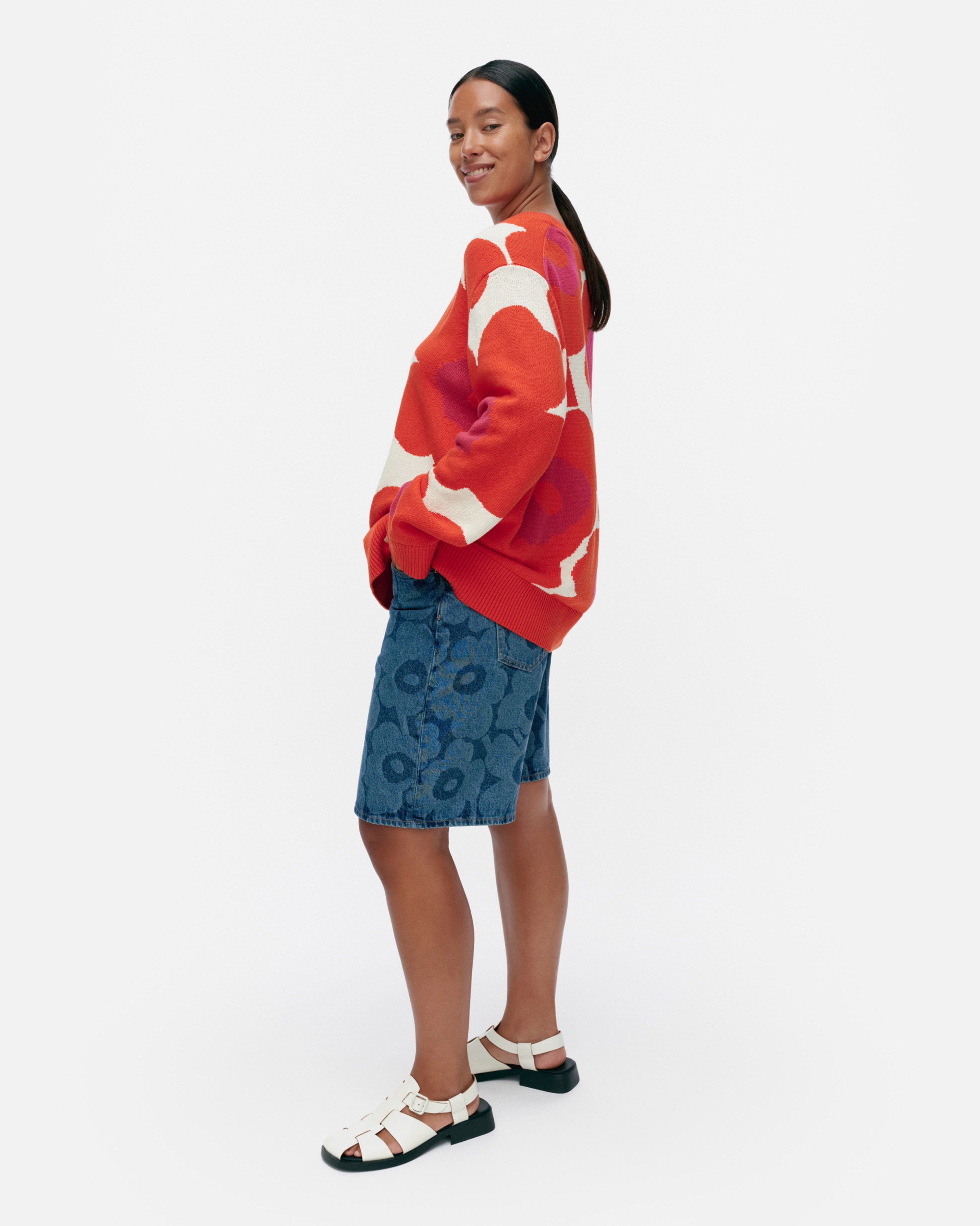 Päivä Unikko, Knitted cotton pullover, orange, off white, fuchsia,