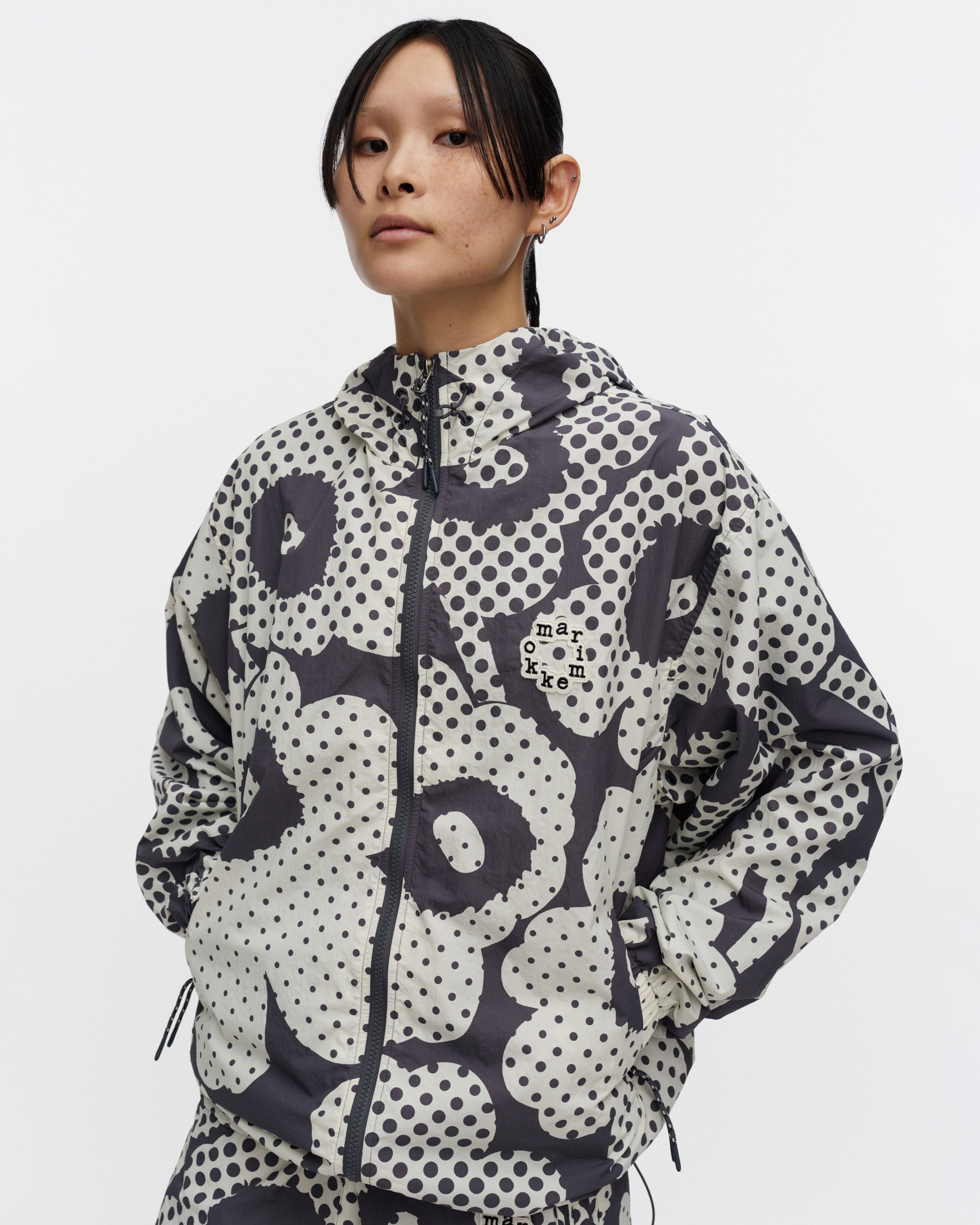Sattuma Unikko, Kioski activewear coat, dark grey, off white,