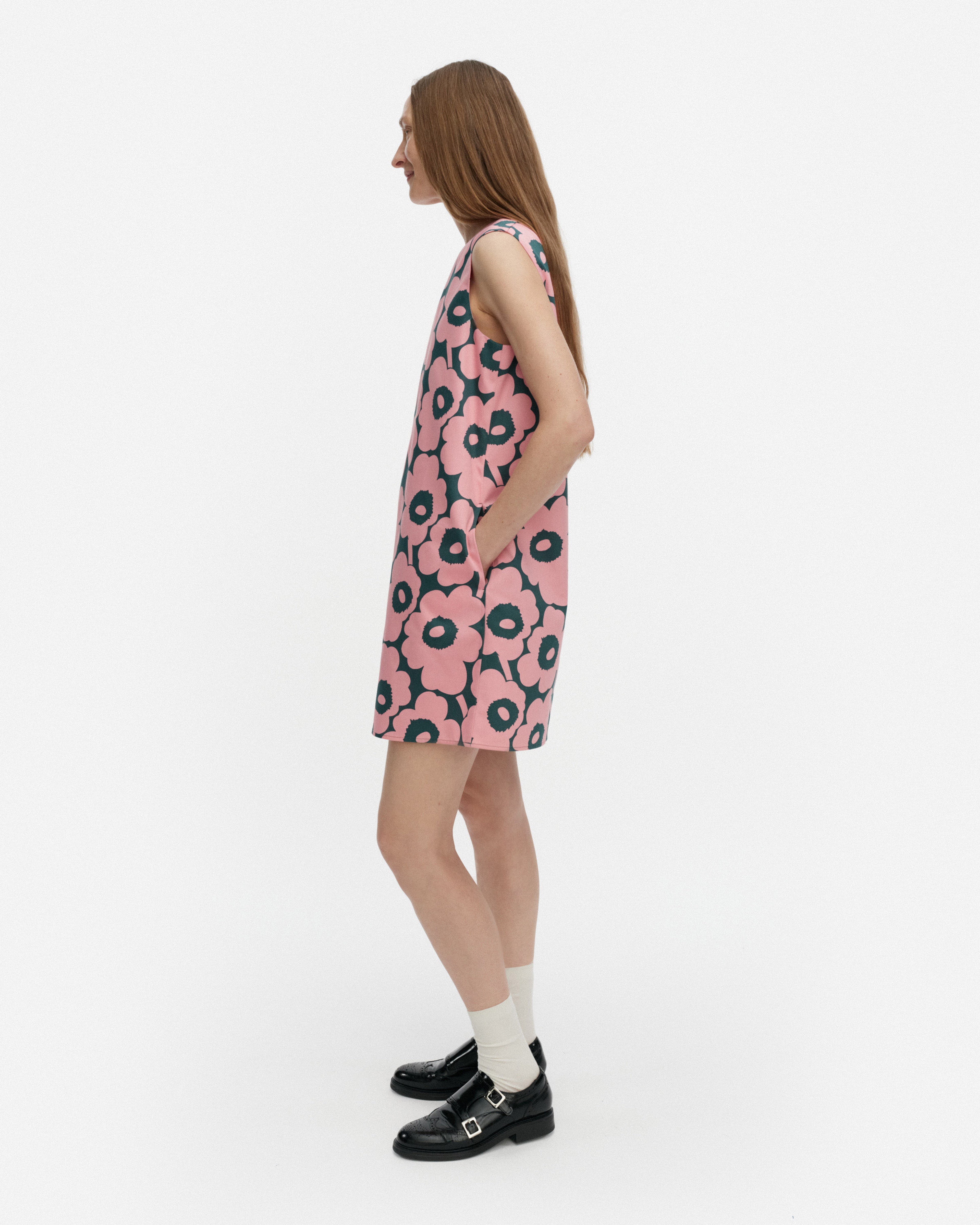 Siluetti Unikko Dress