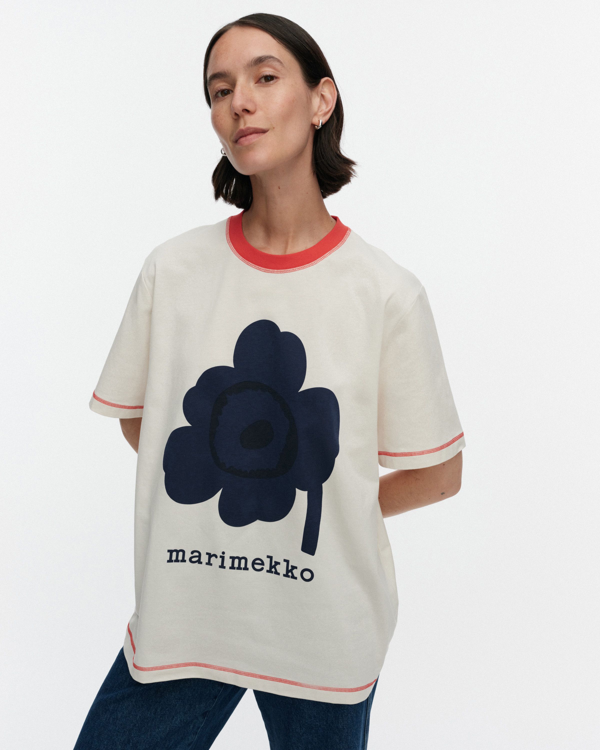 marimekko kioski unikko Tシャツ Tarttua Unikko Placement Kioski t-shirt | Marimekko