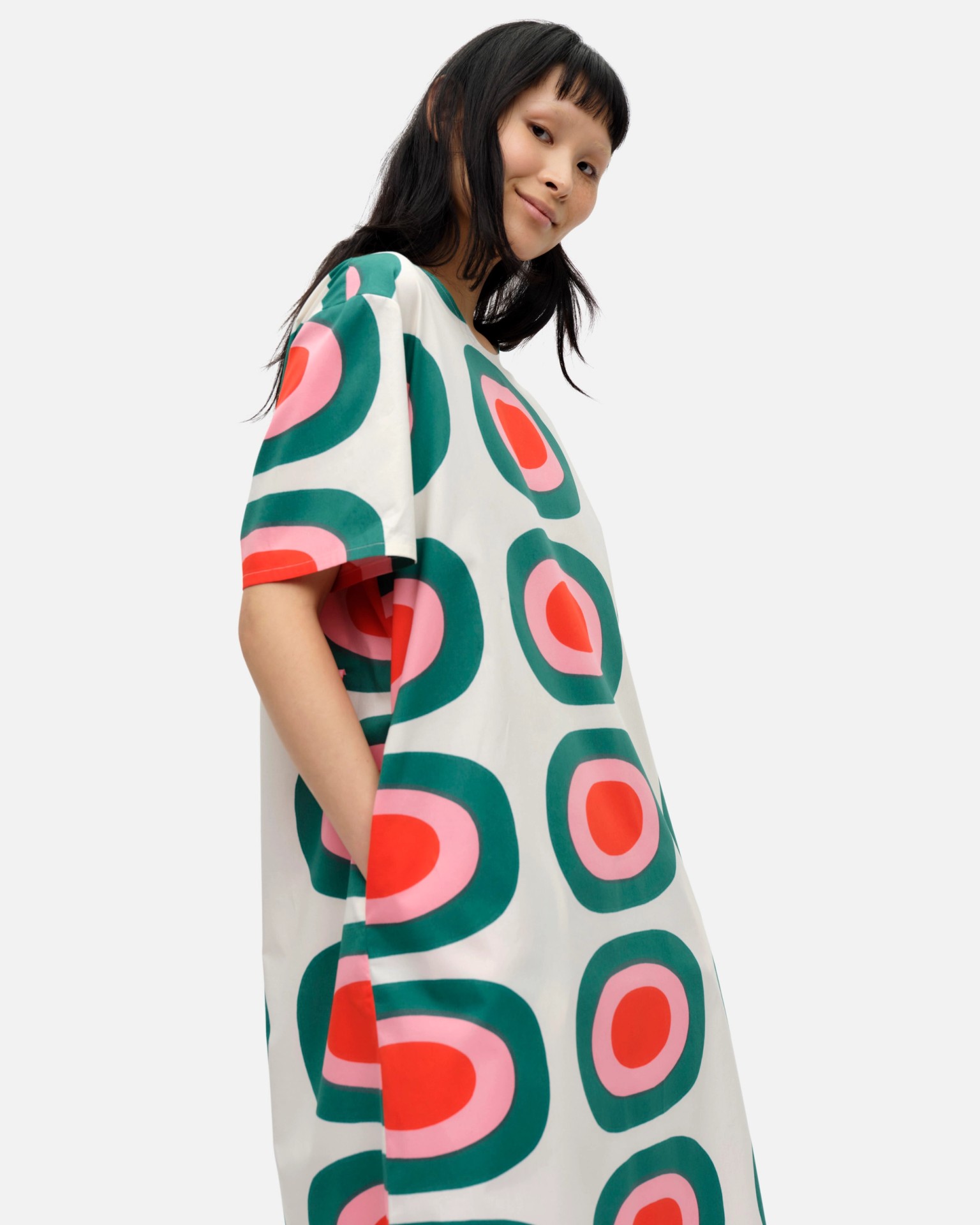 Kemut Pieni Melooni, Cotton dress, off white, green, pink, red,