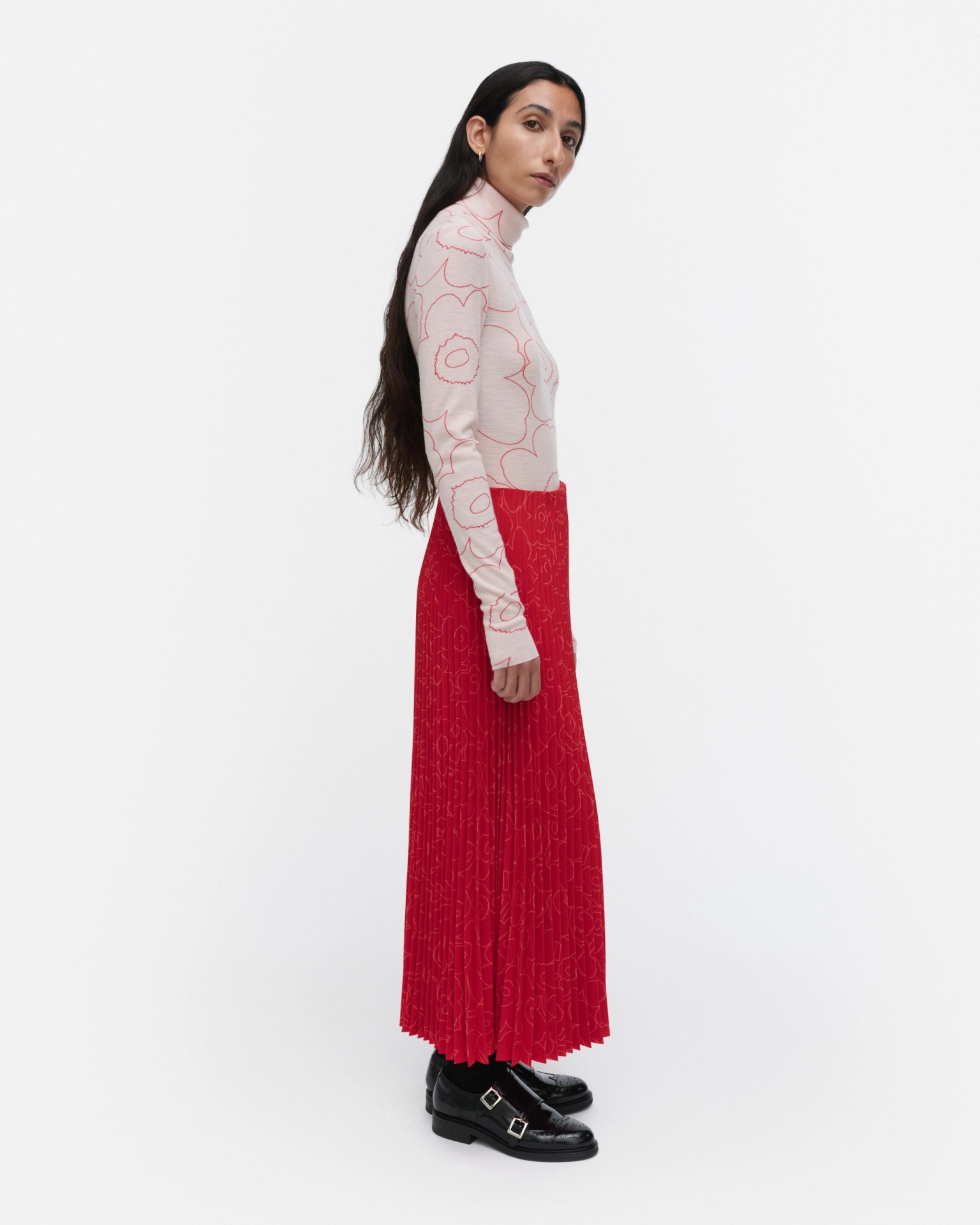 Vilina Piirto Unikko, Wool turtleneck shirt, light pink, red,