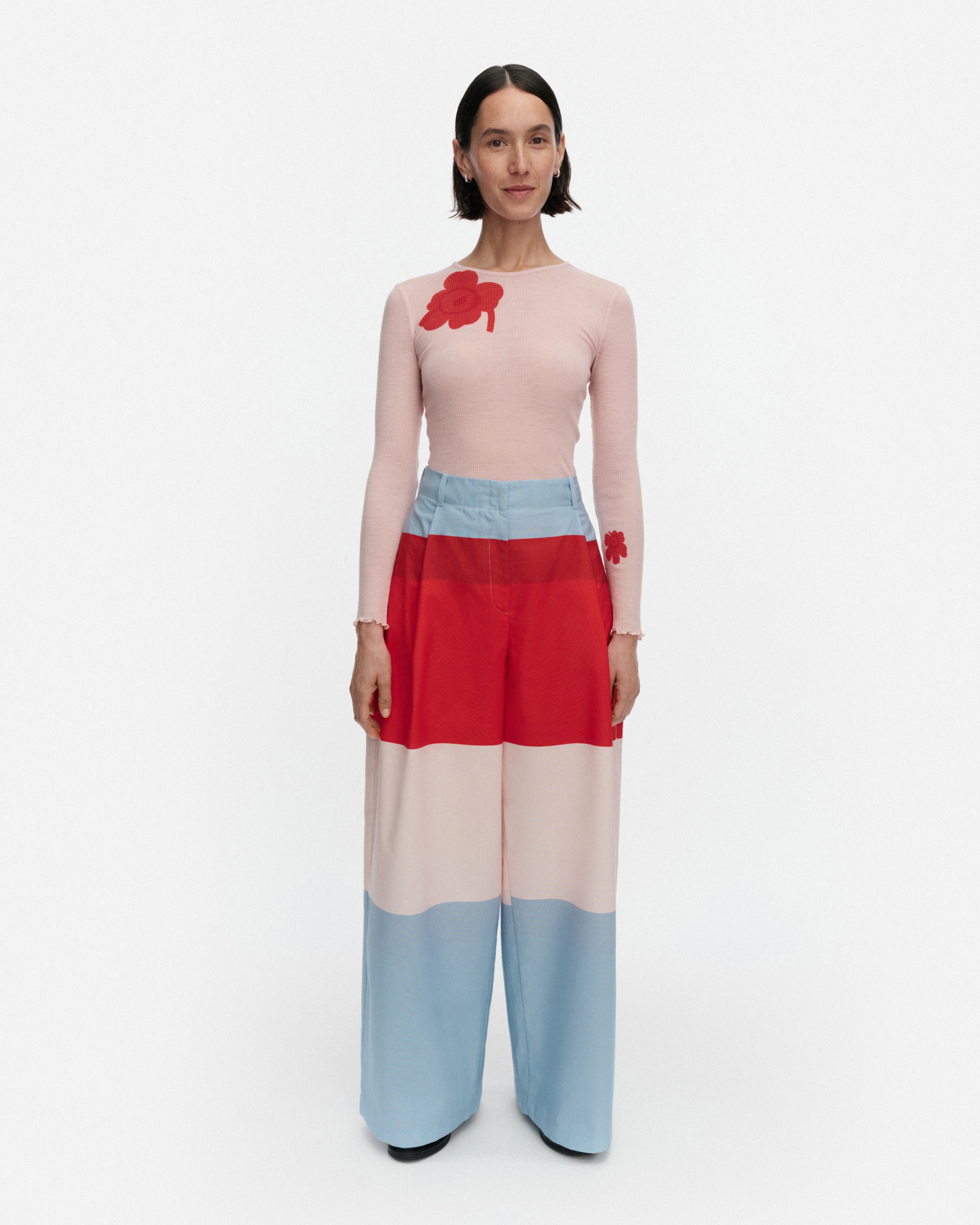 Veikata Hennika, Trousers, red, light pink, light blue,