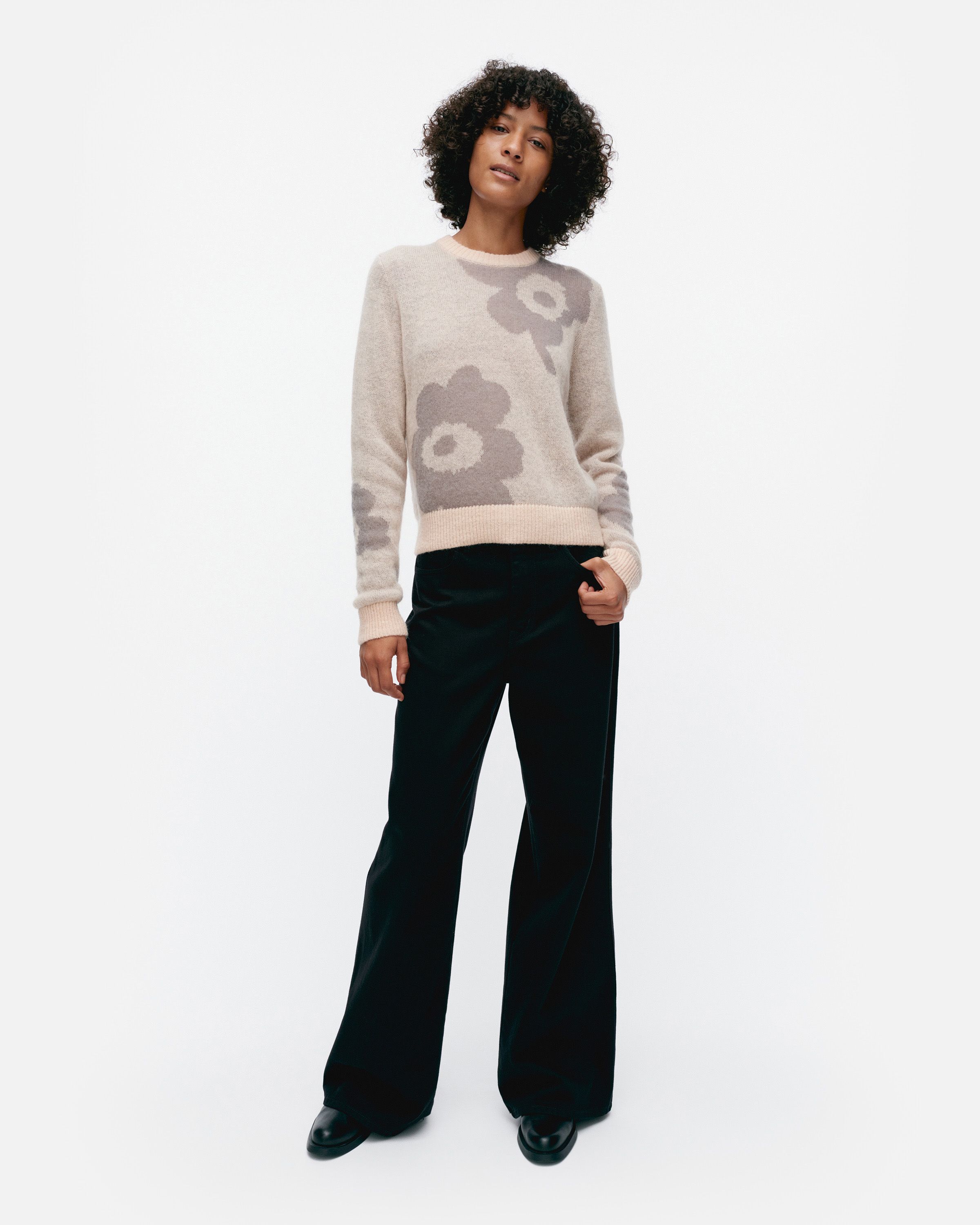 Tunnelma Unikko Wool sweater