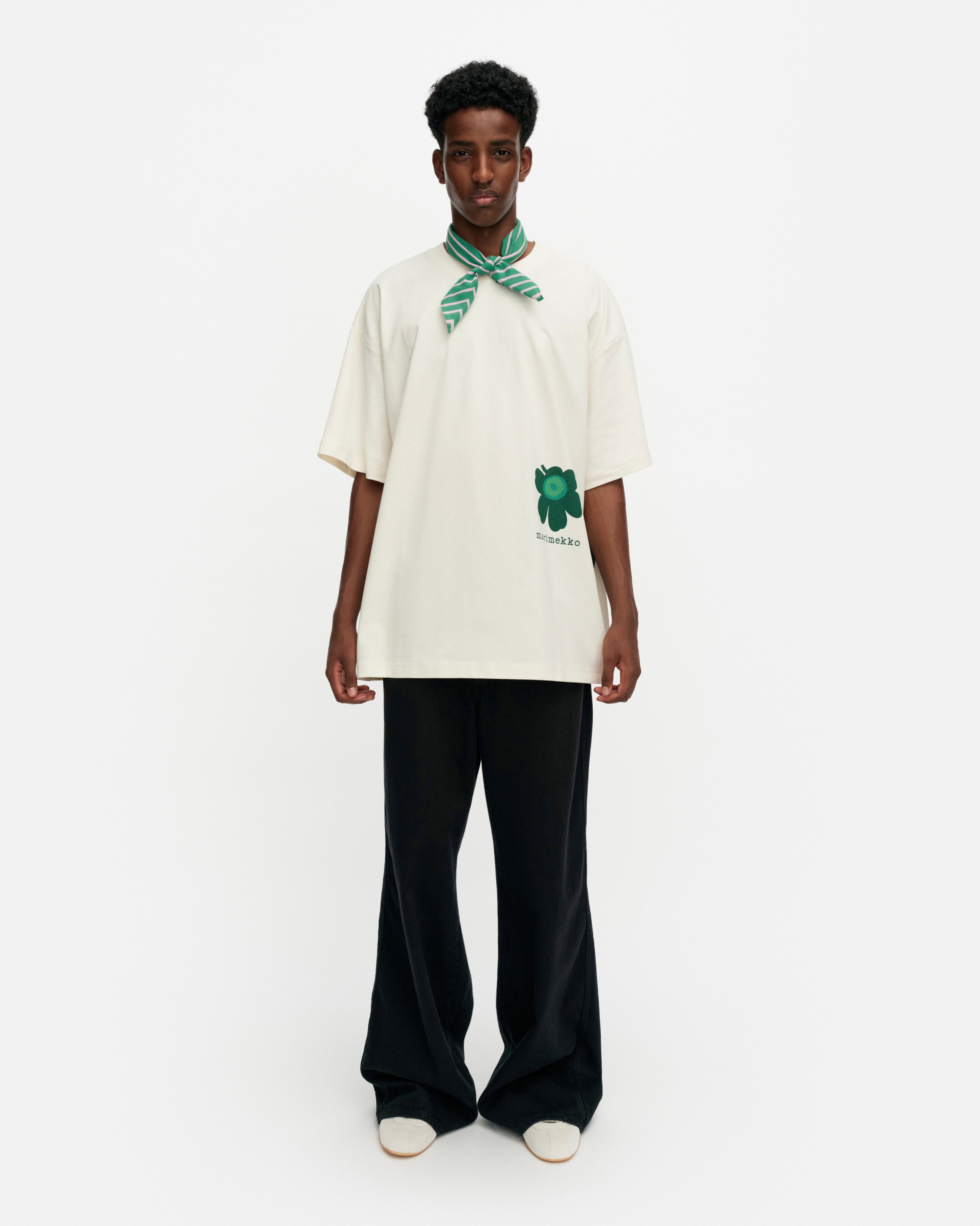 Nopeus Unikko Placement, Kioski shirt, off white, dark green, green,