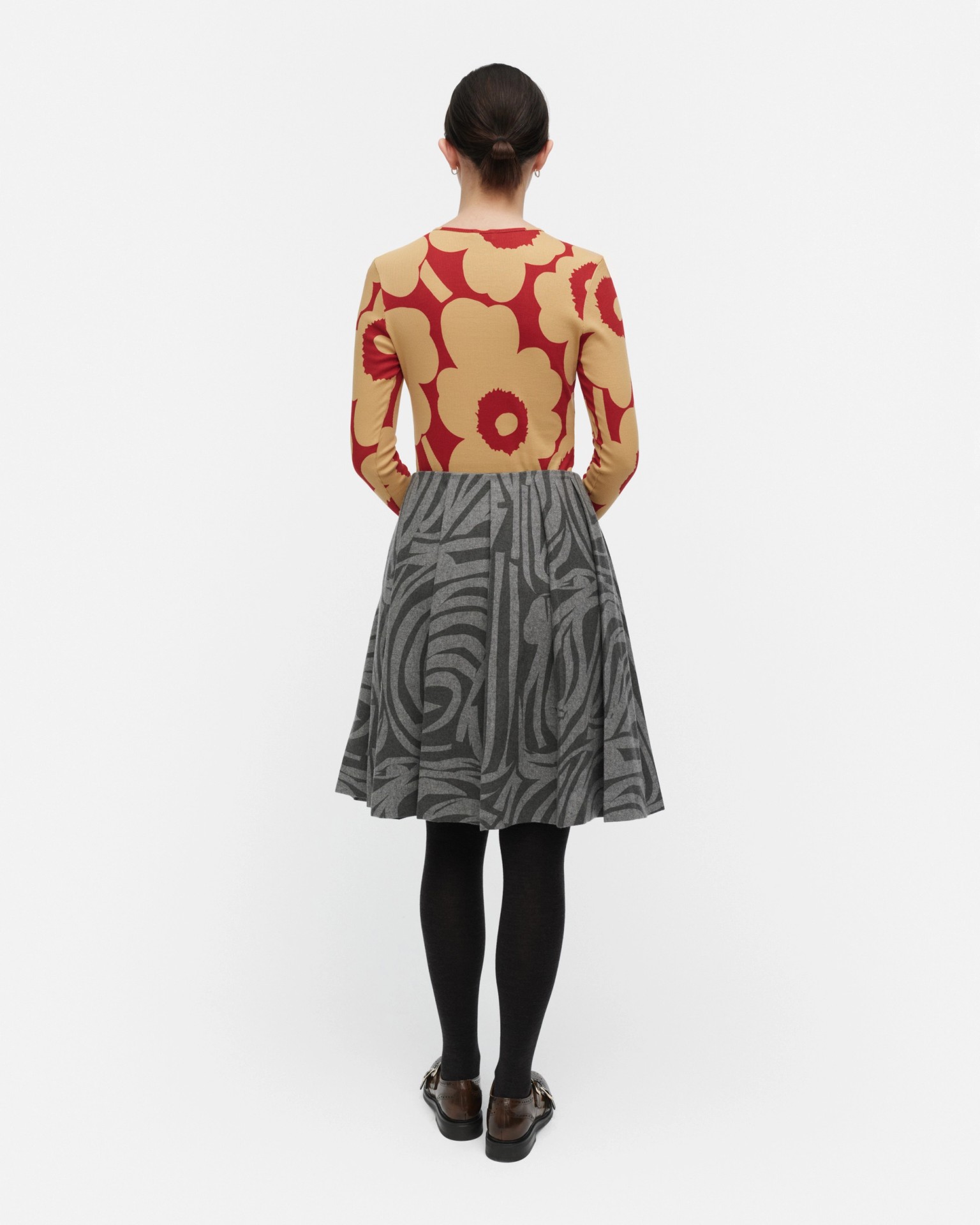 Floraali Unikko, Jersey shirt, brown, red,
