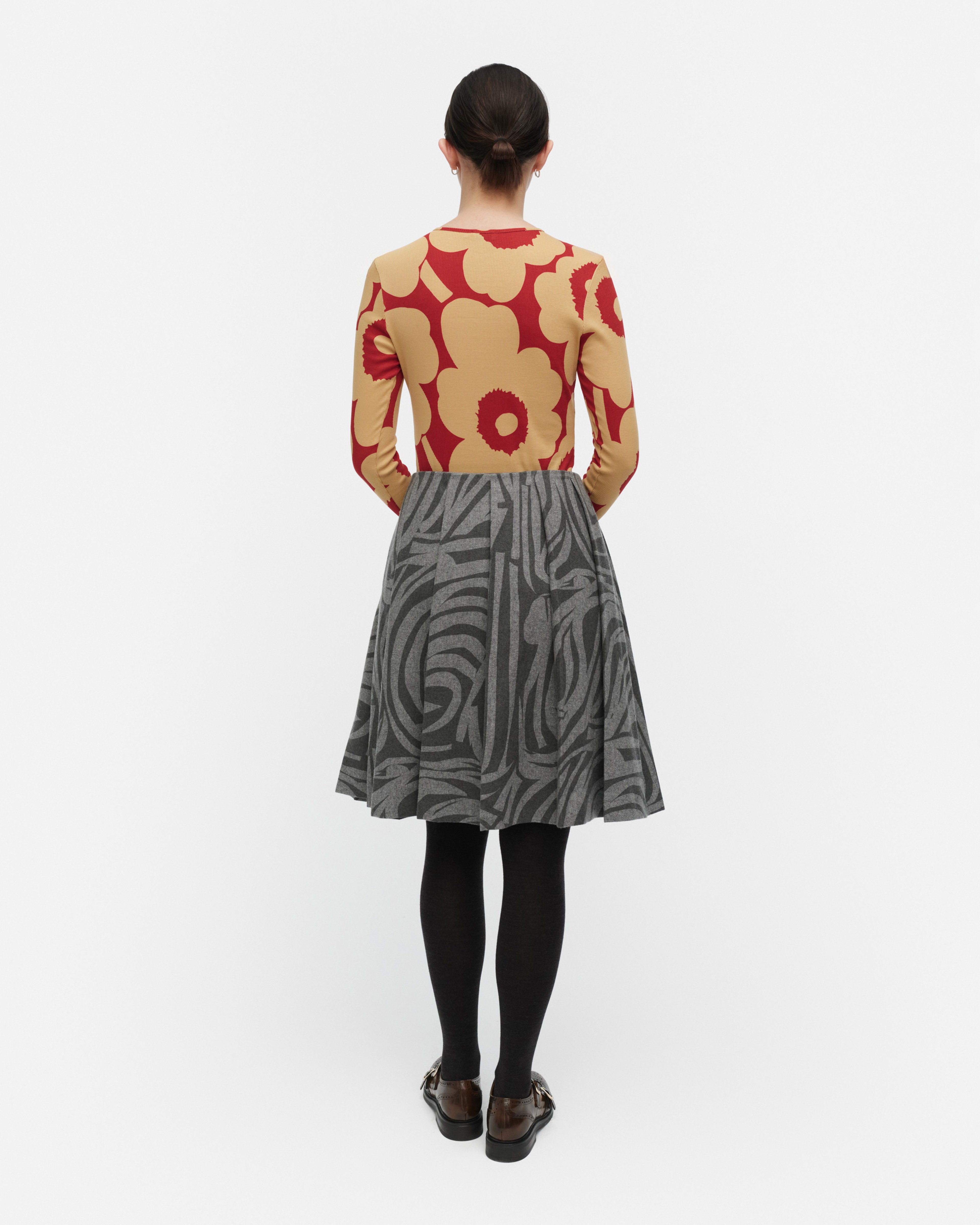 Floraali Unikko, Jersey shirt, brown, red,