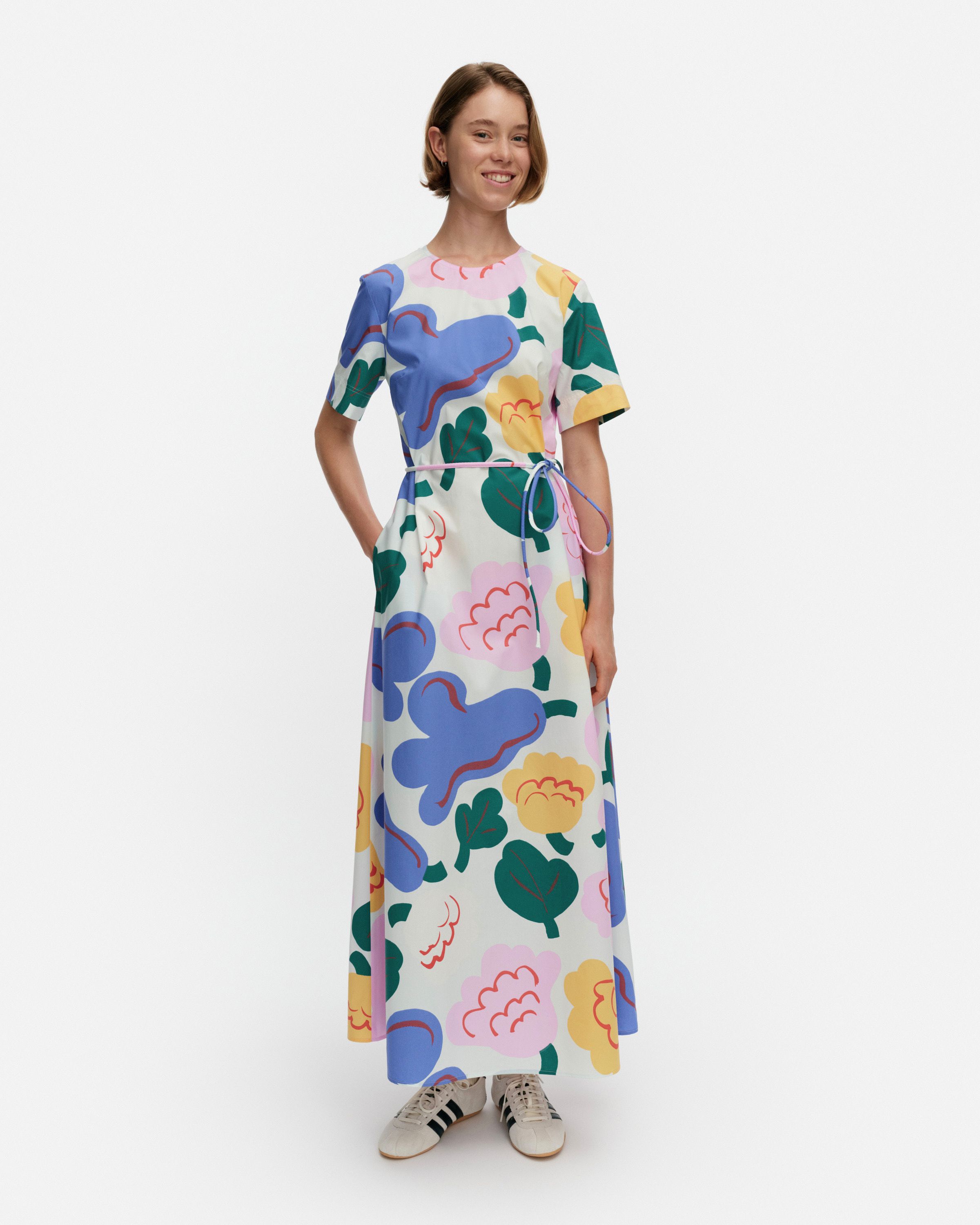 Asetelma Kukasta Kukkaan Dress | Marimekko