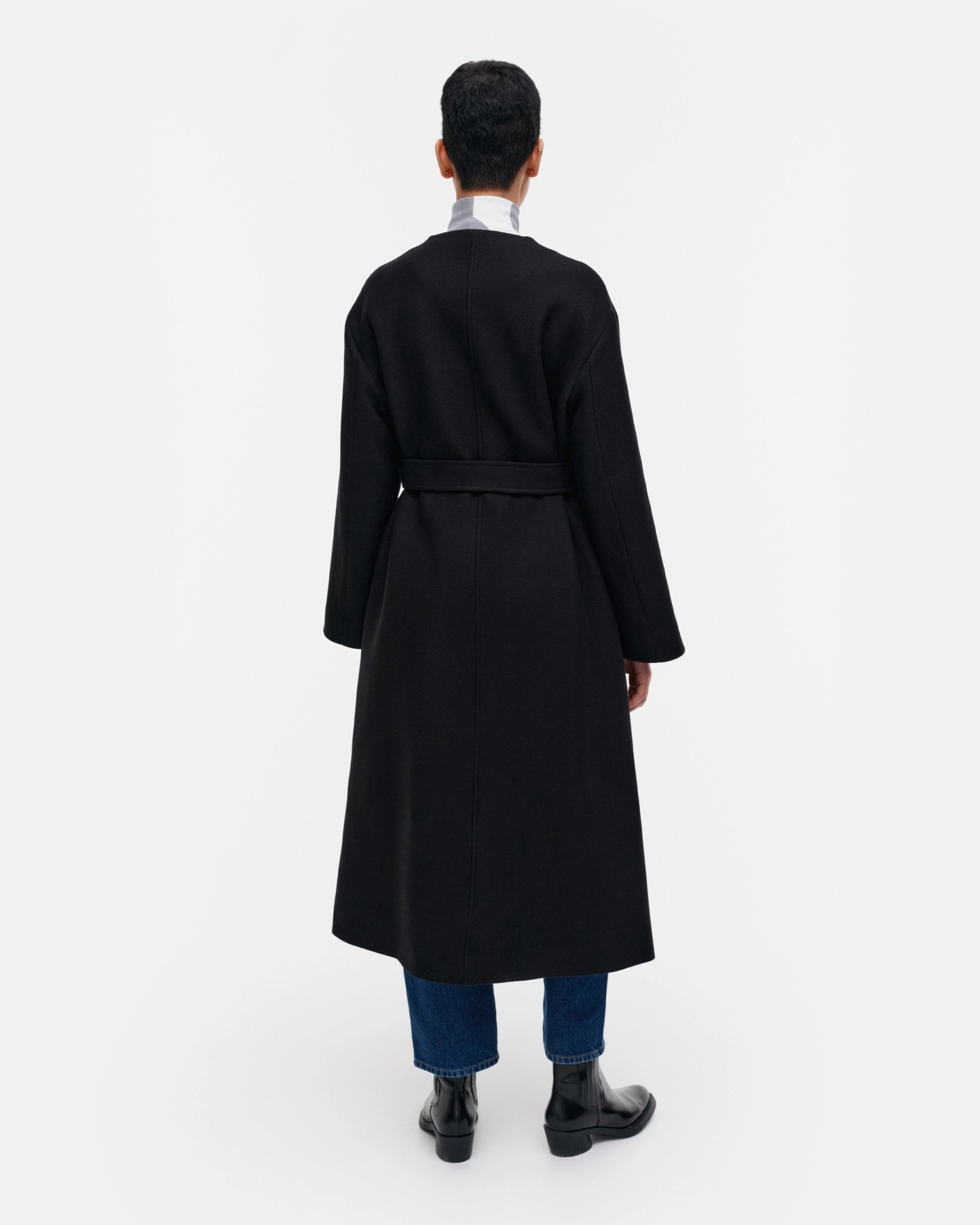 Formaali Solid Wool coat