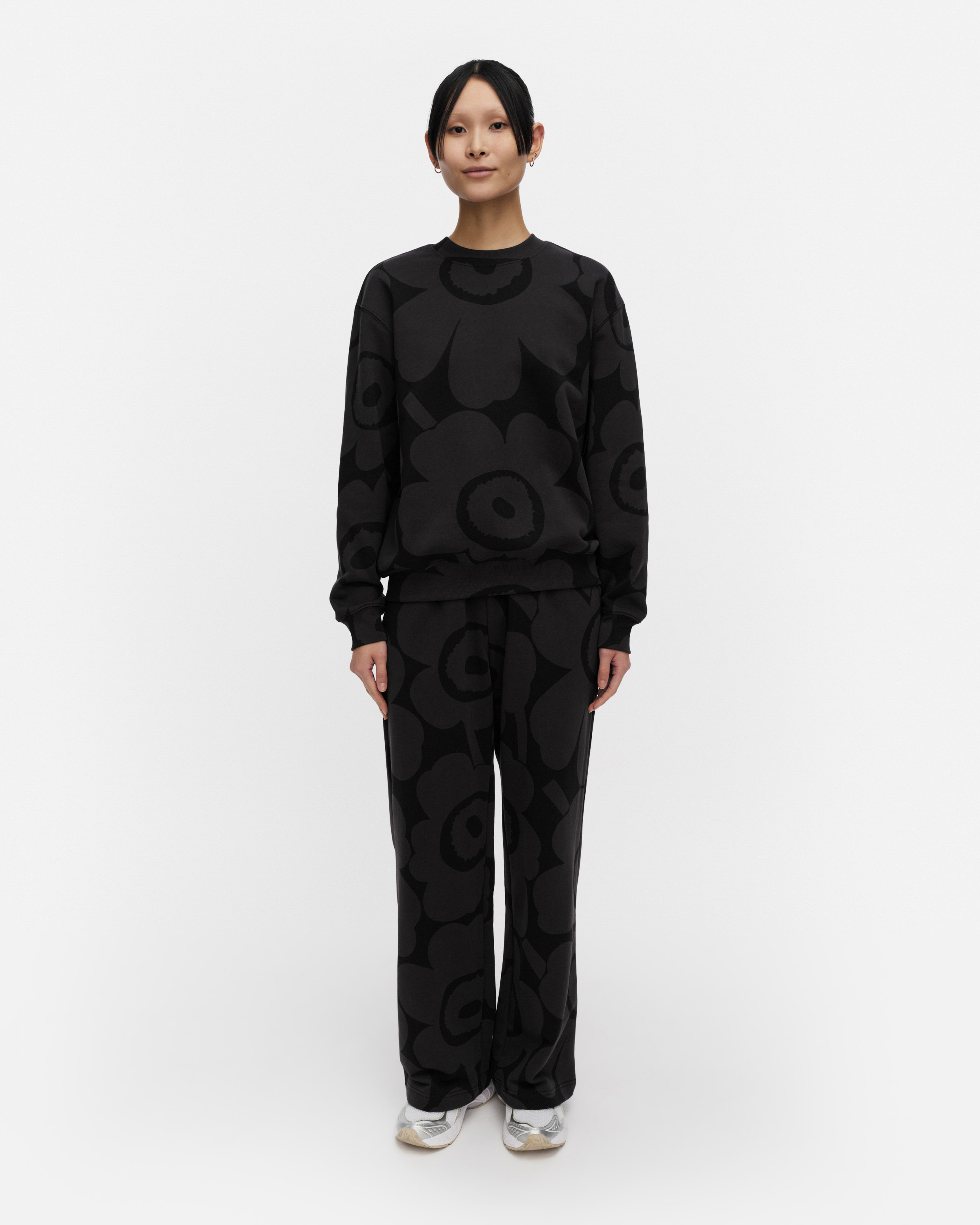 Varret Unikko, Kioski sweatpants, black, grey,