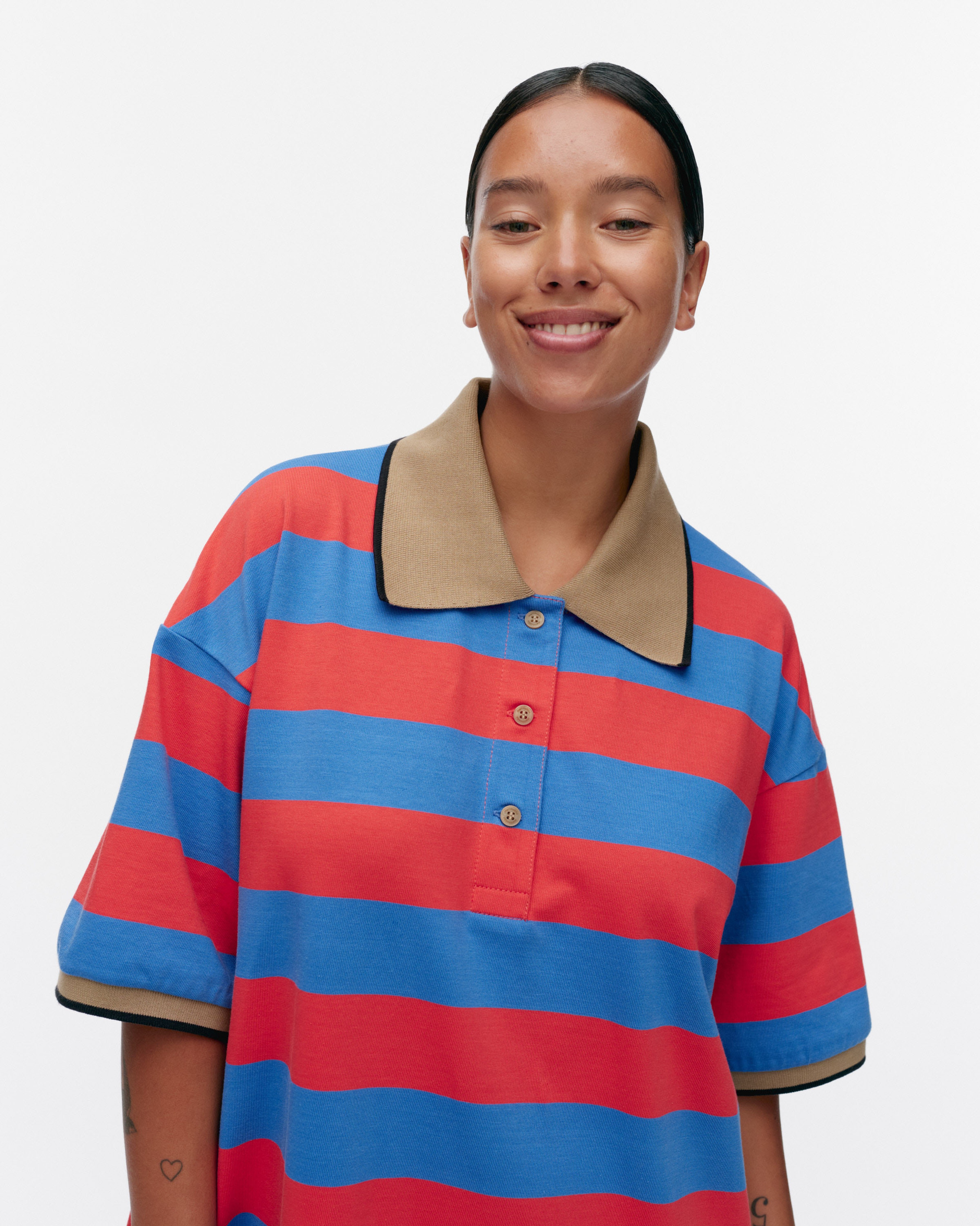 Referenssi, Tunic, blue, red,