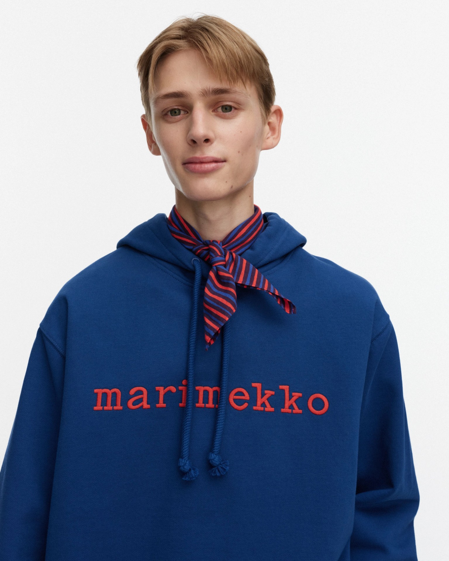 Astrilli Piccolo Kioski scarf