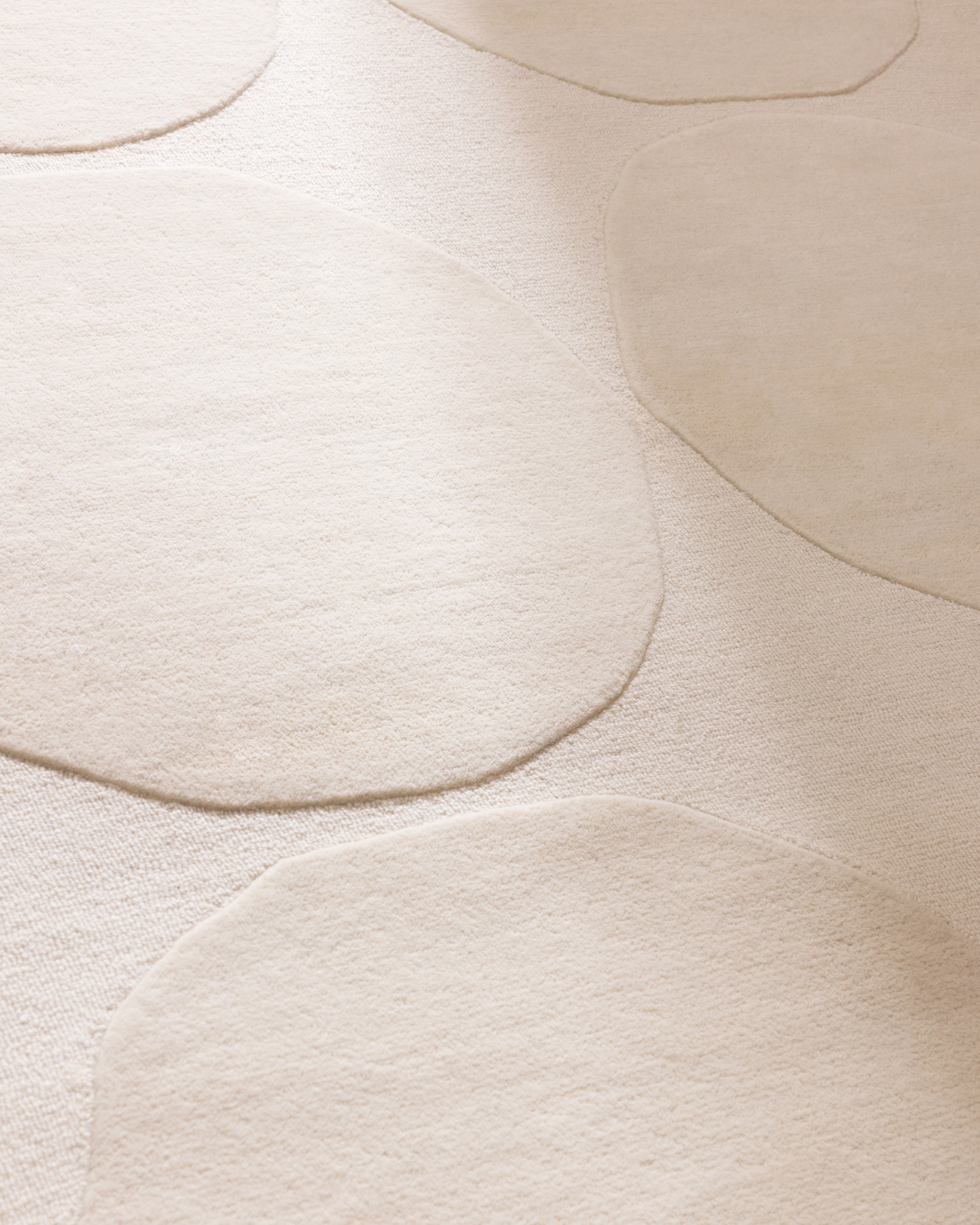 Isot Kivet Rug 140x200 cm