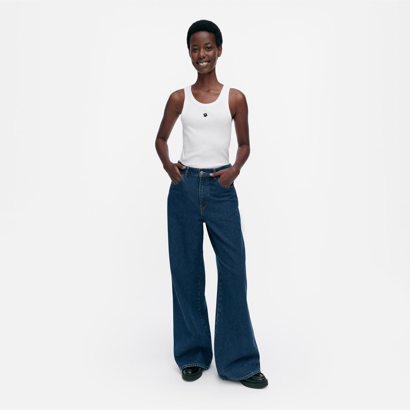 Model wearing blue colored Maridenim Wide jeans.