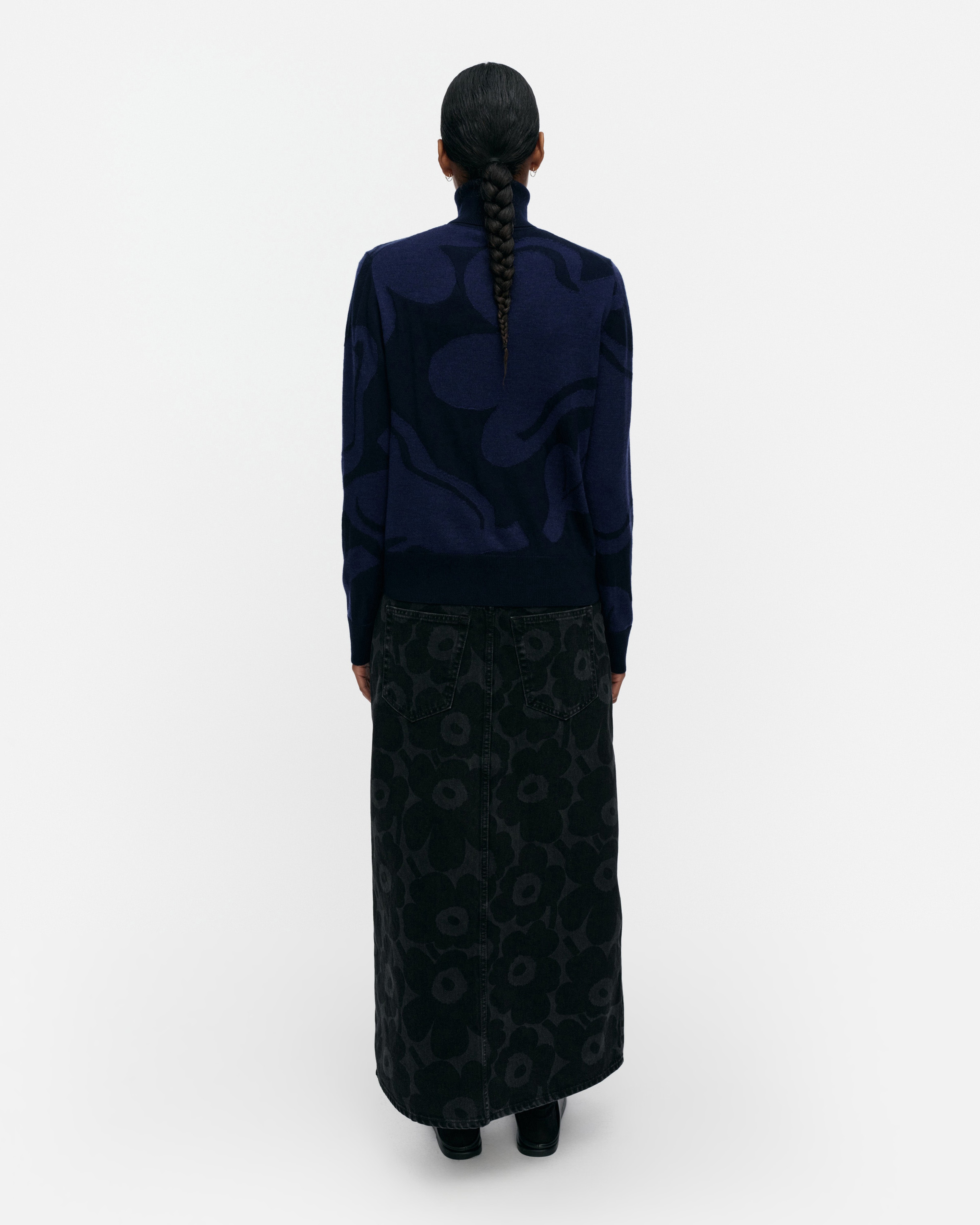RWS Sopimus Kukasta Kukkaan Knitted pullover