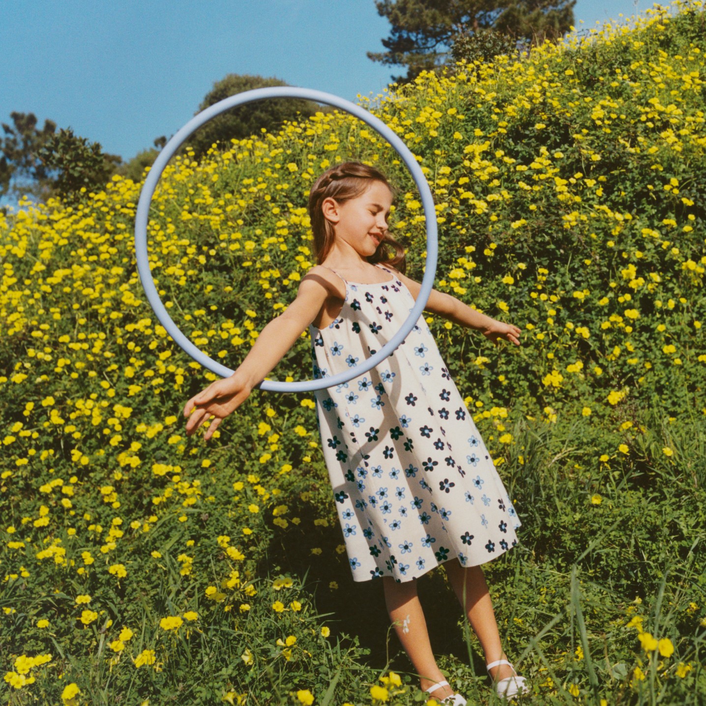 Uniqlo Marimekko collaboration hulahoop used by a child