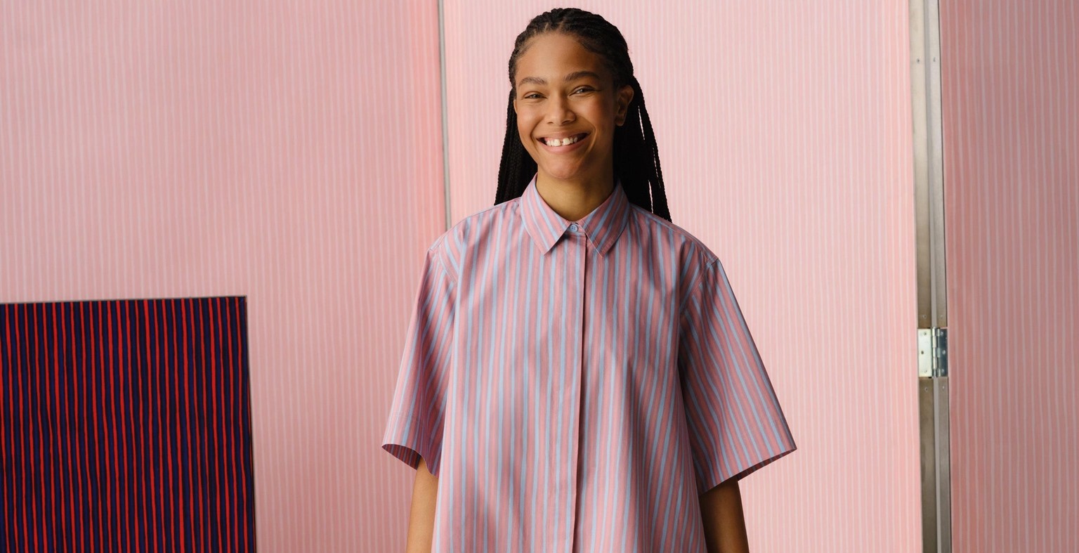 Model wearing Paperi dress in Piccolo print.