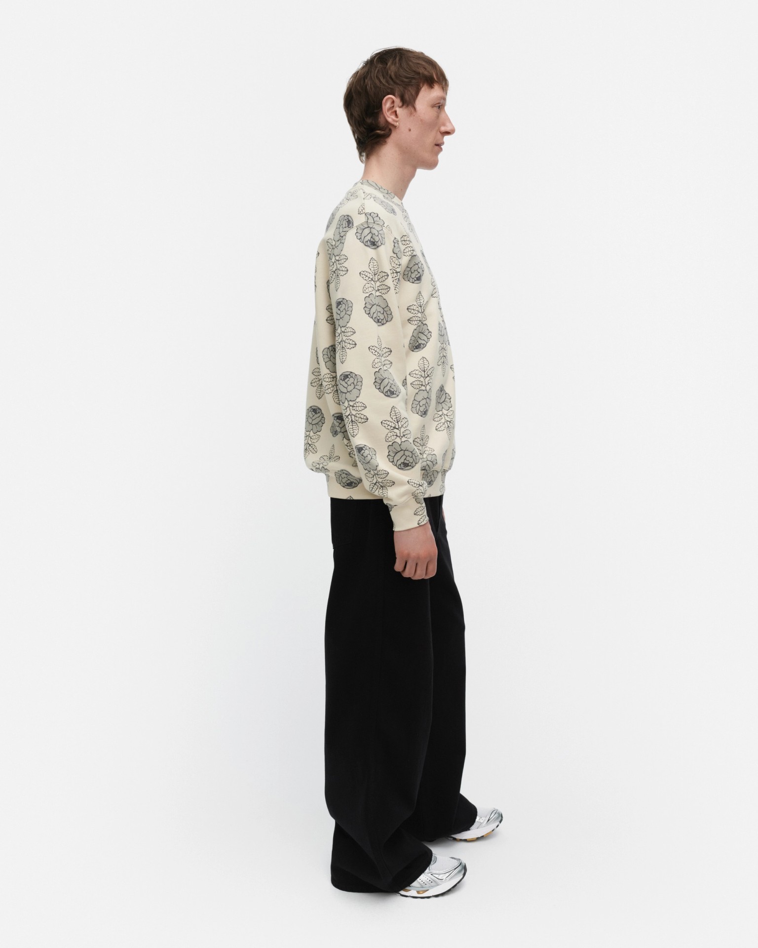 Loisto Vihkiruusu Kioski sweatshirt