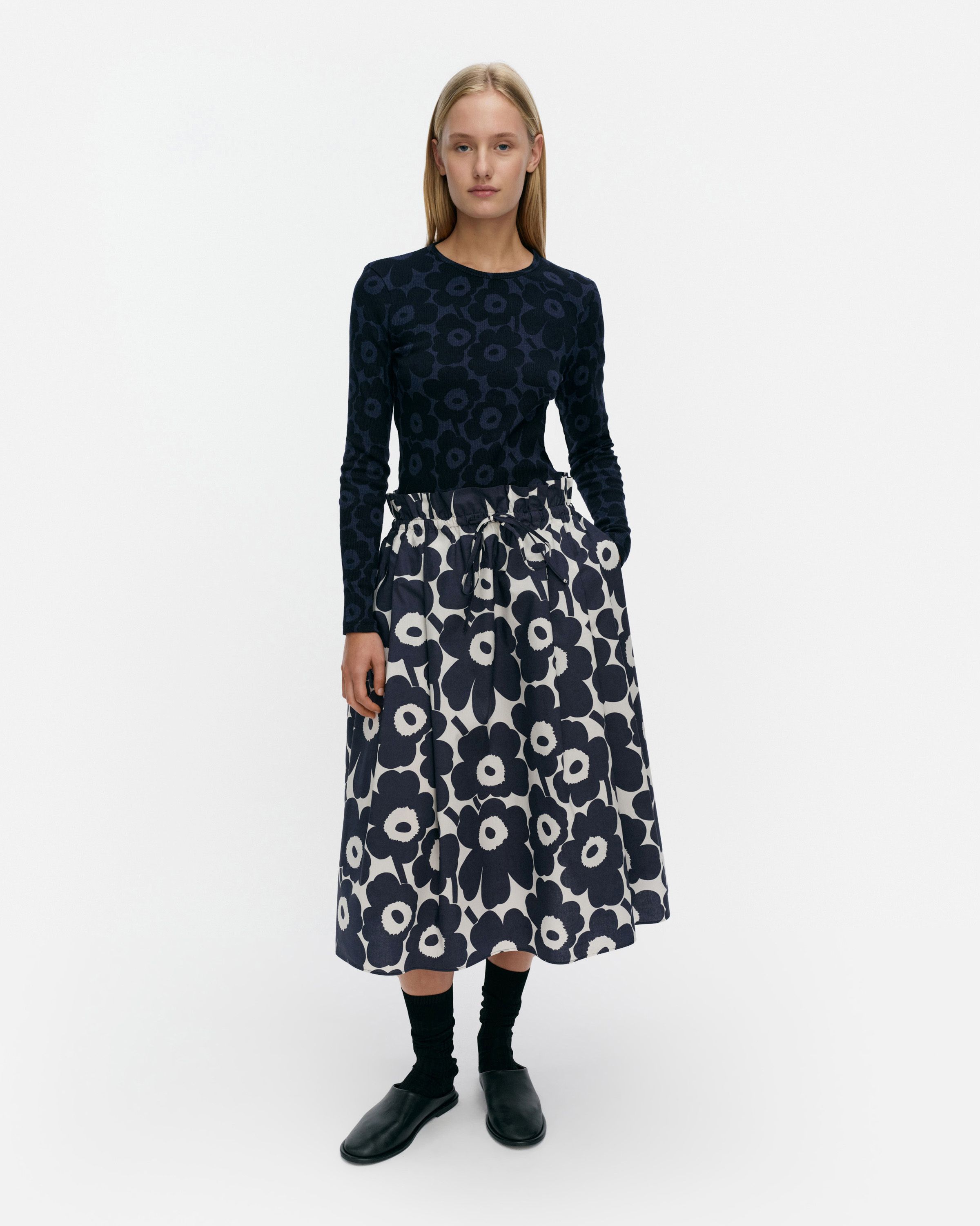 Kirjoitus Unikko Skirt dark blue, off white | Marimekko