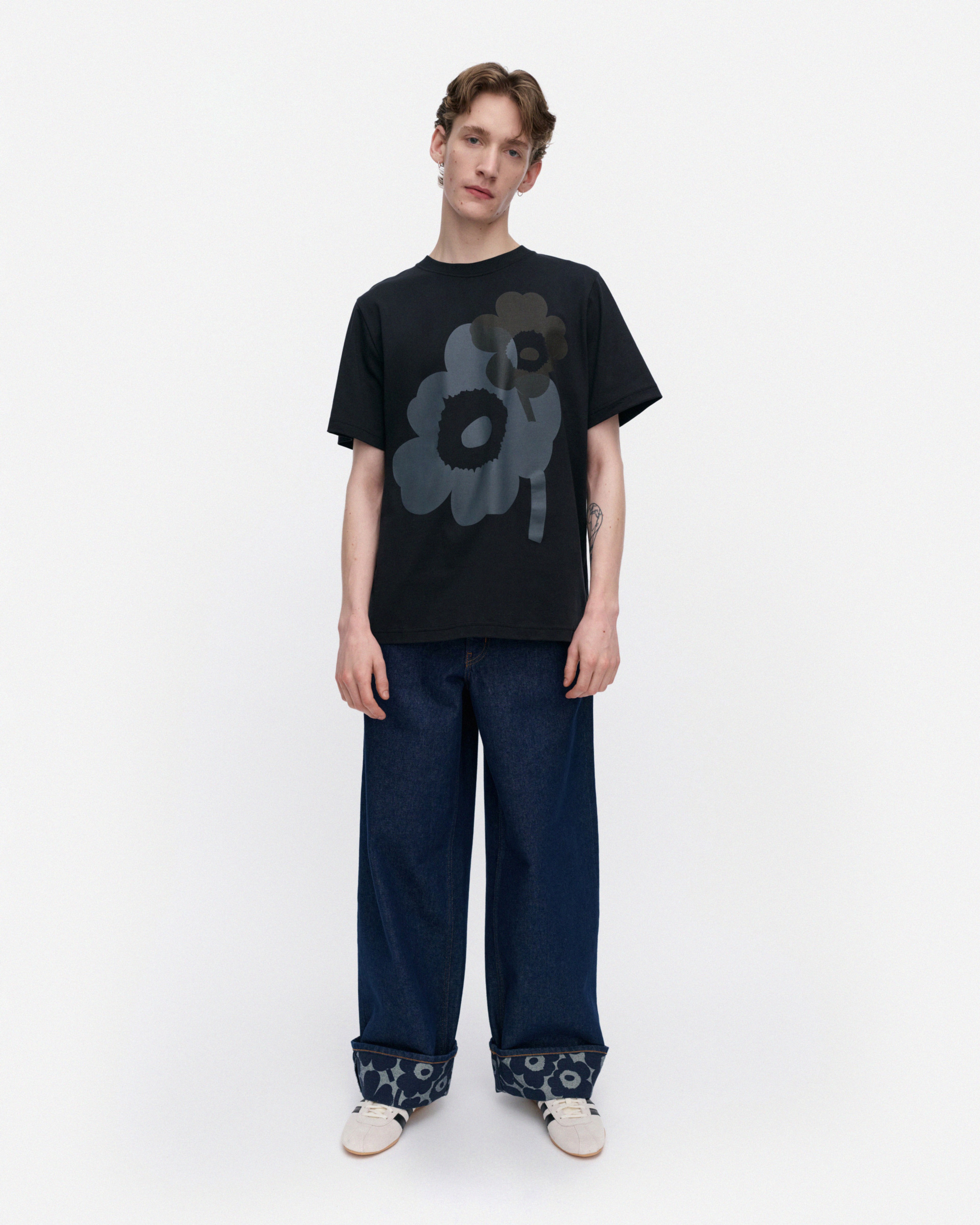 Embla Unikko Placement Kioski t-shirt