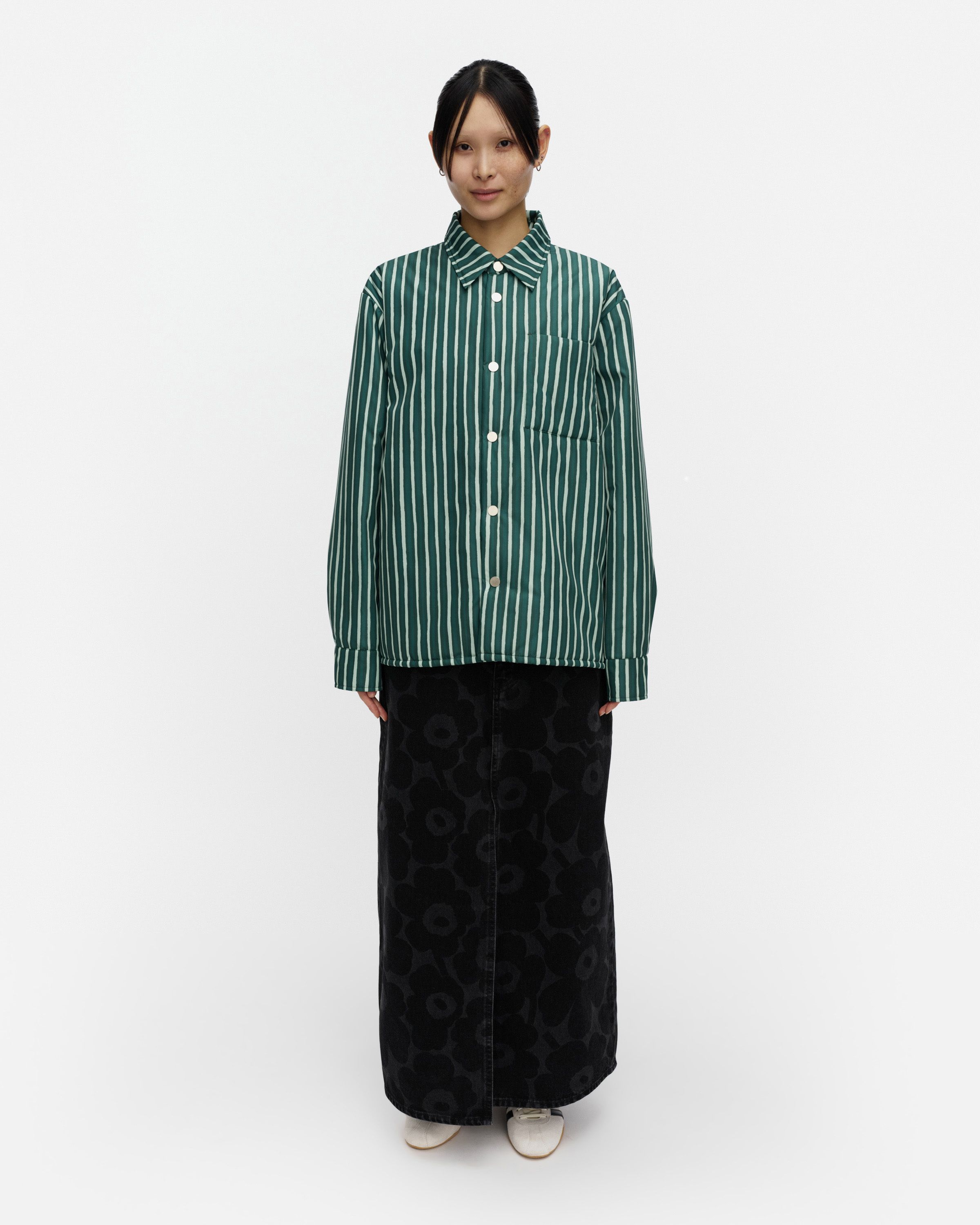 Seura Piccolo Kioski overshirt dark green, light green | Marimekko