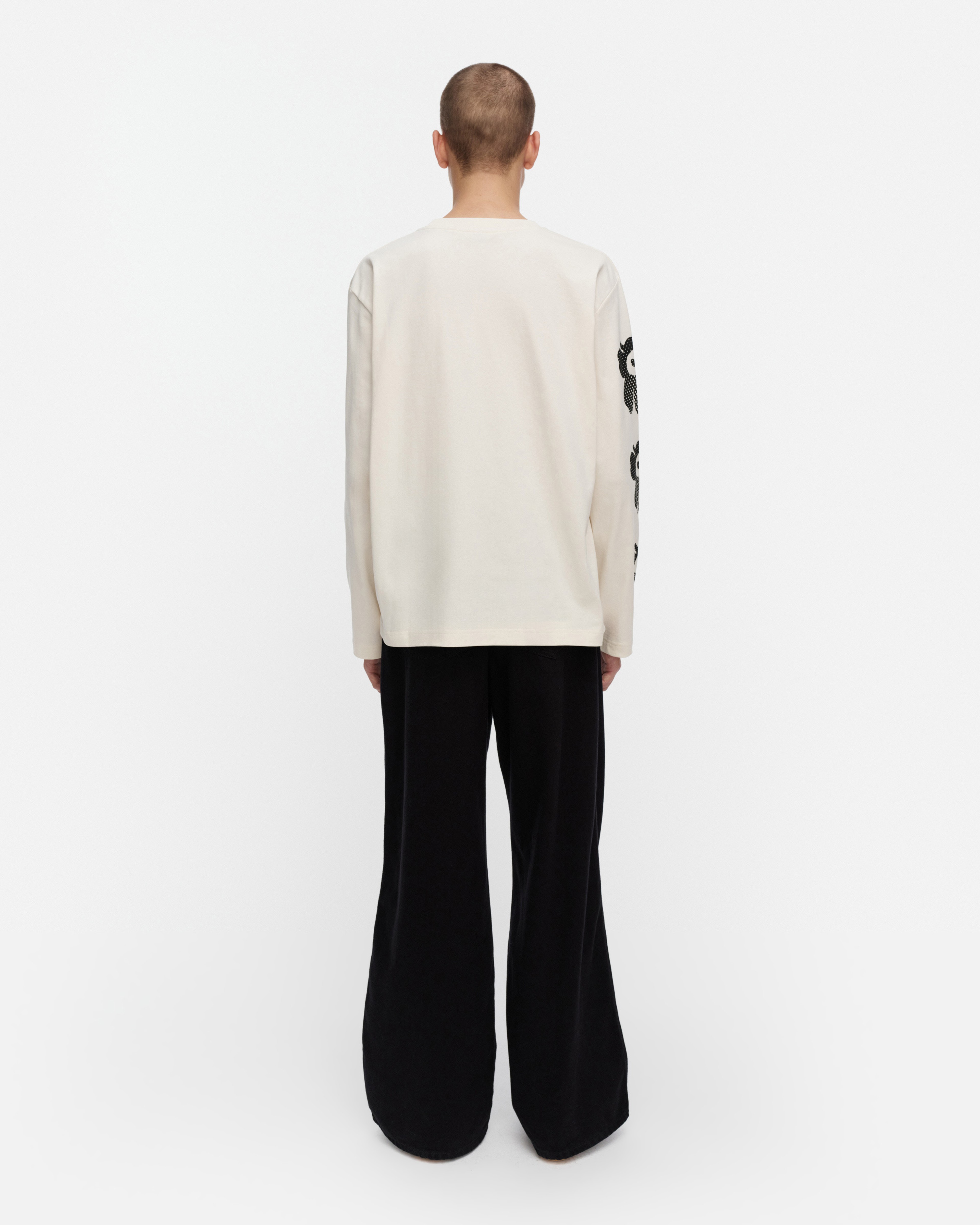 Sekvenssi Unikko Placement, Kioski jersey shirt, off white, black,