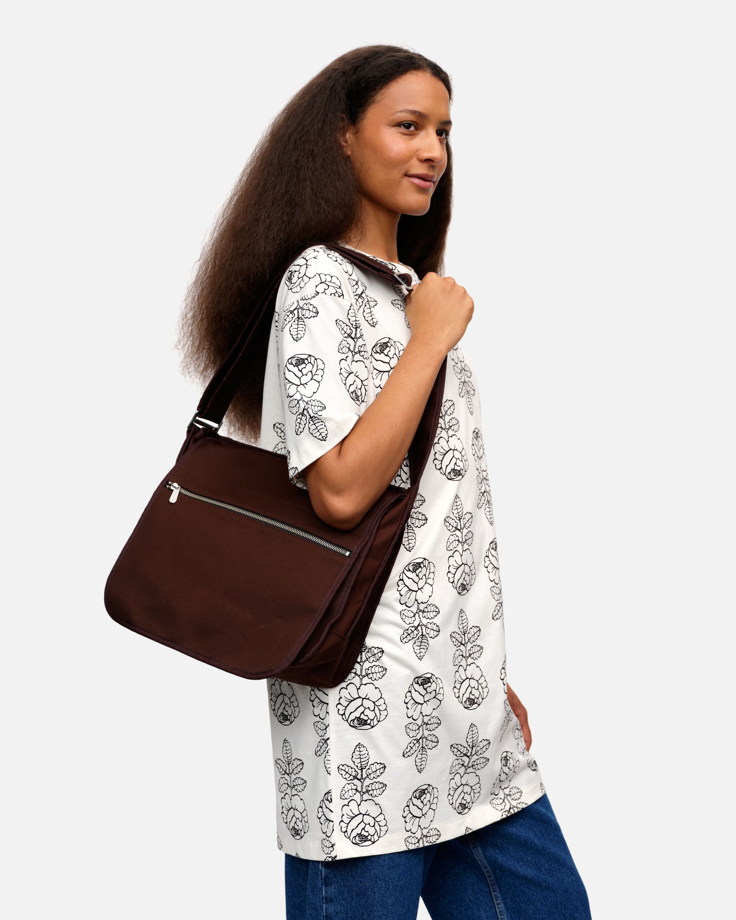 Urbaani Shoulder bag dark brown | Marimekko