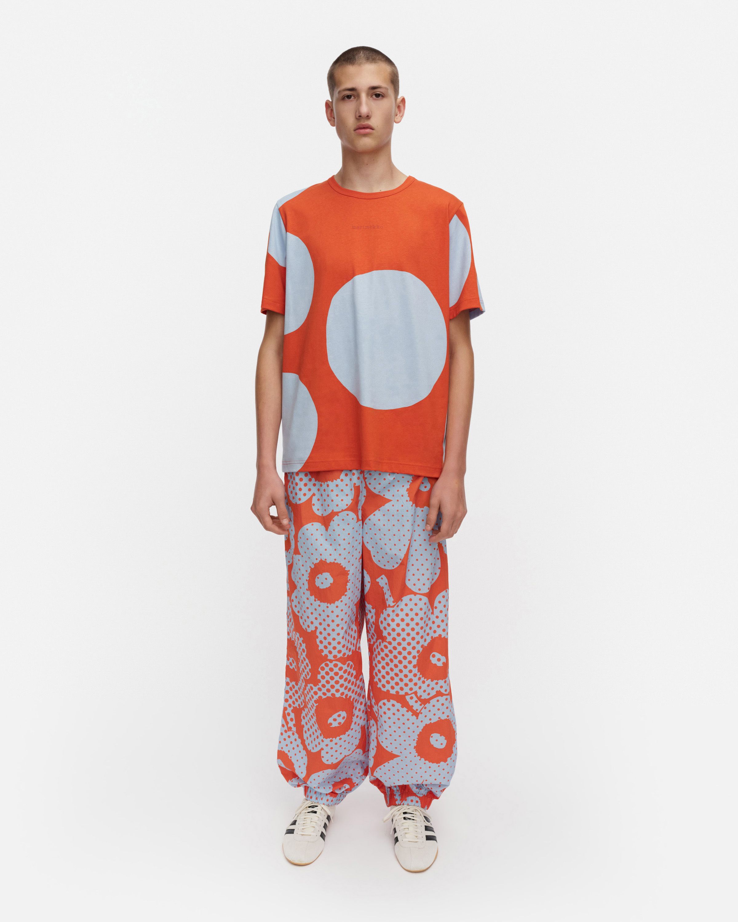 Olos Unikko Kioski activewear trousers red, light blue | Marimekko
