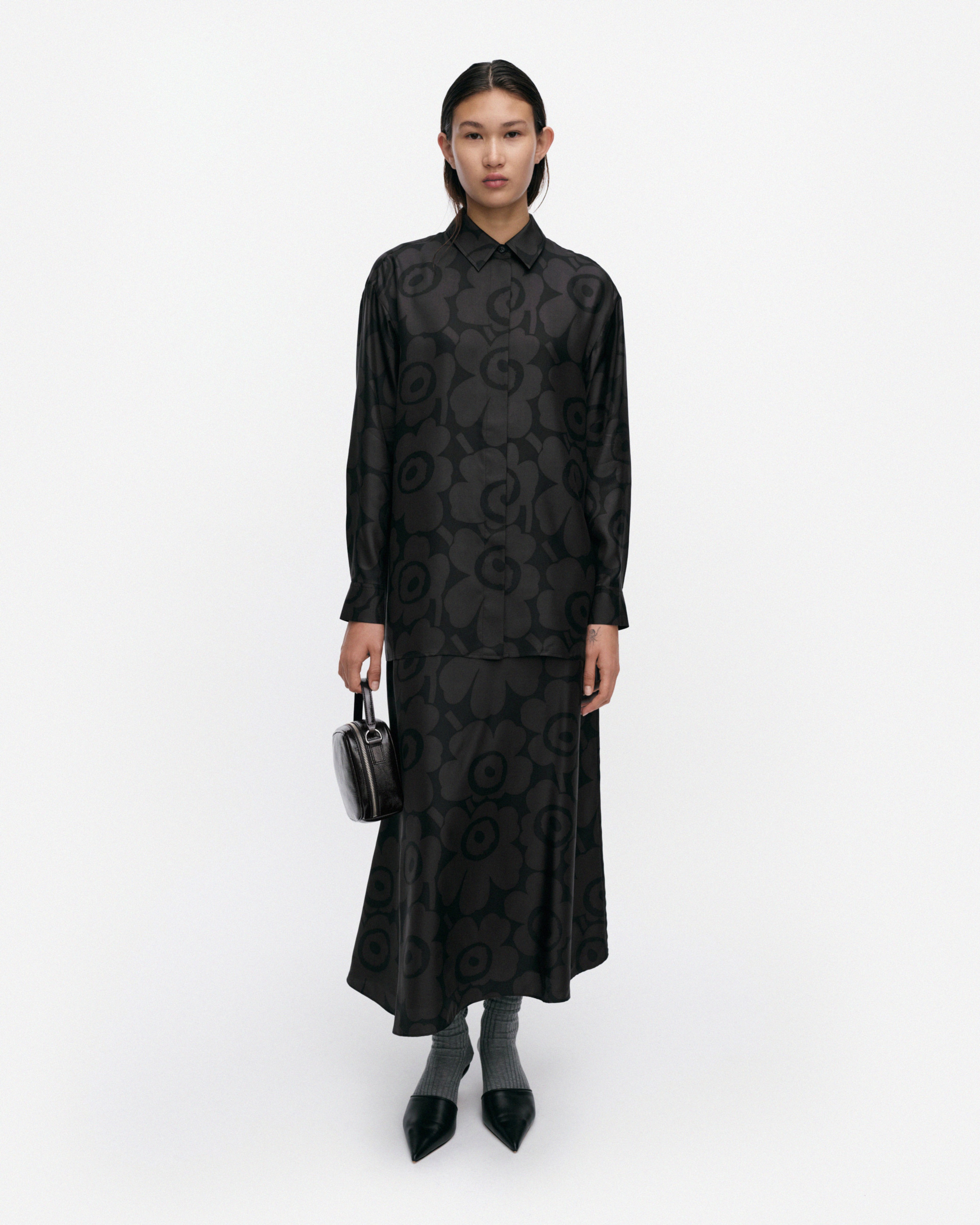 Monesti Unikko Silk shirt