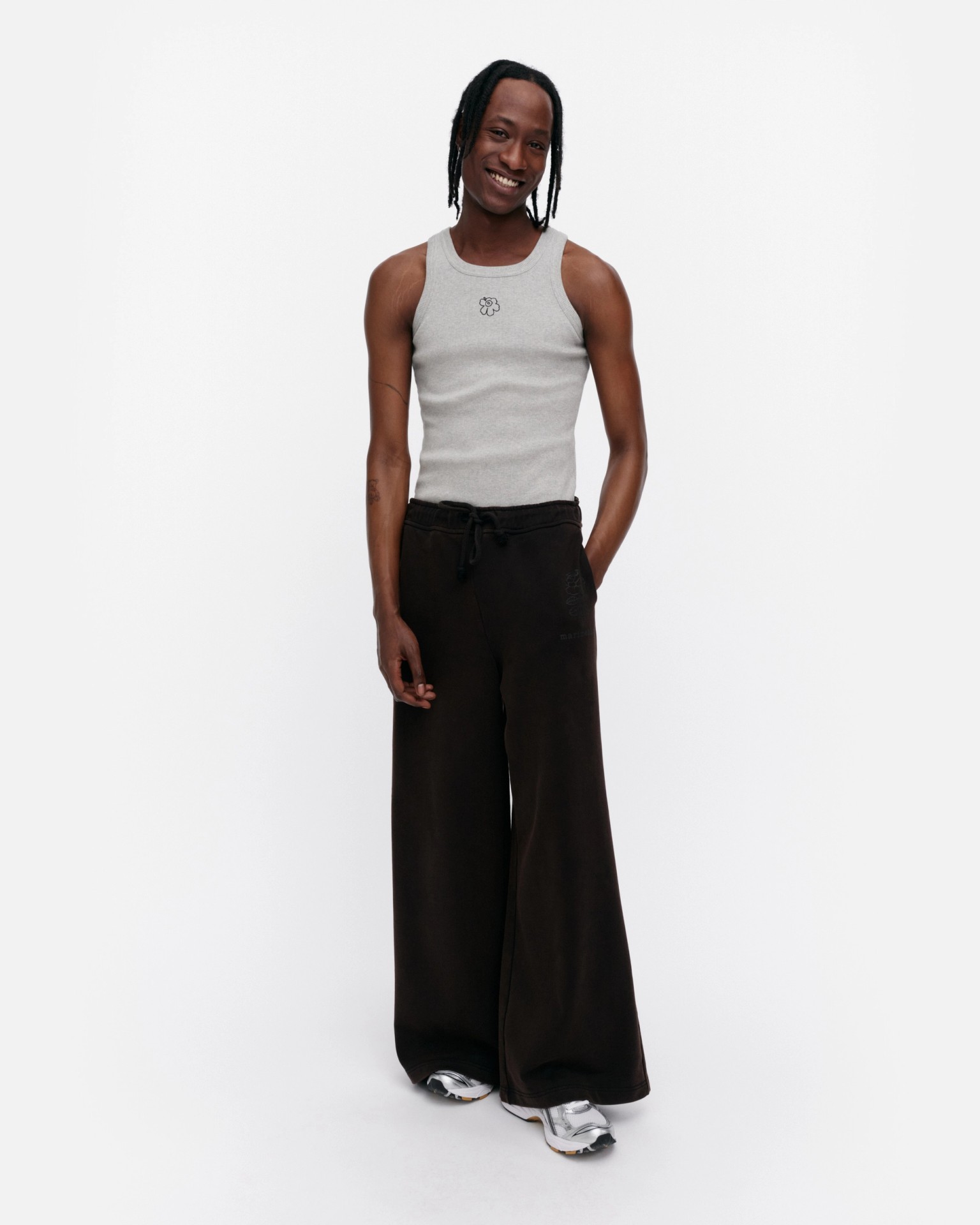Puuska Vihkiruusu placement Kioski sweatpants