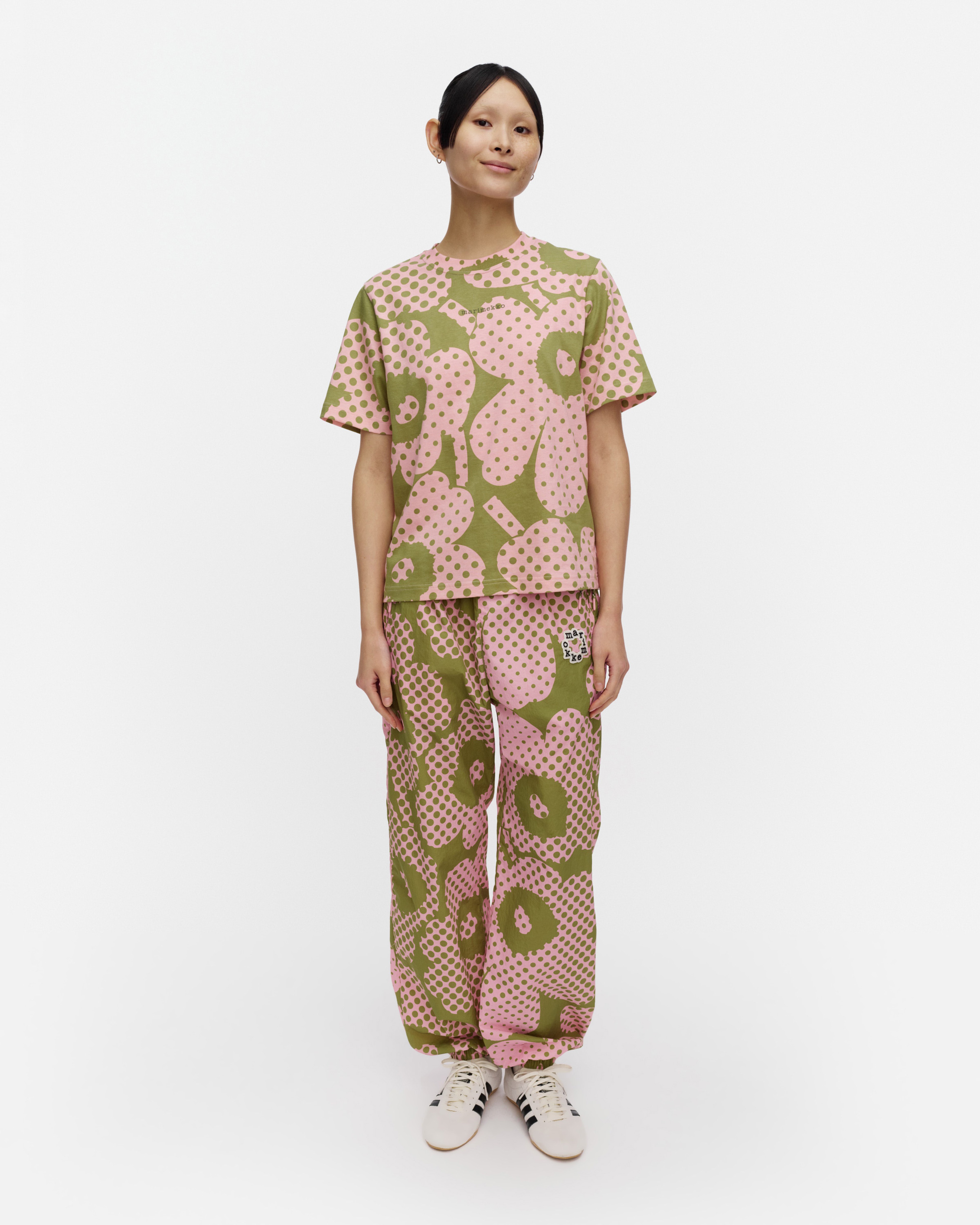Else Unikko, Kioski t-shirt, green, light pink,