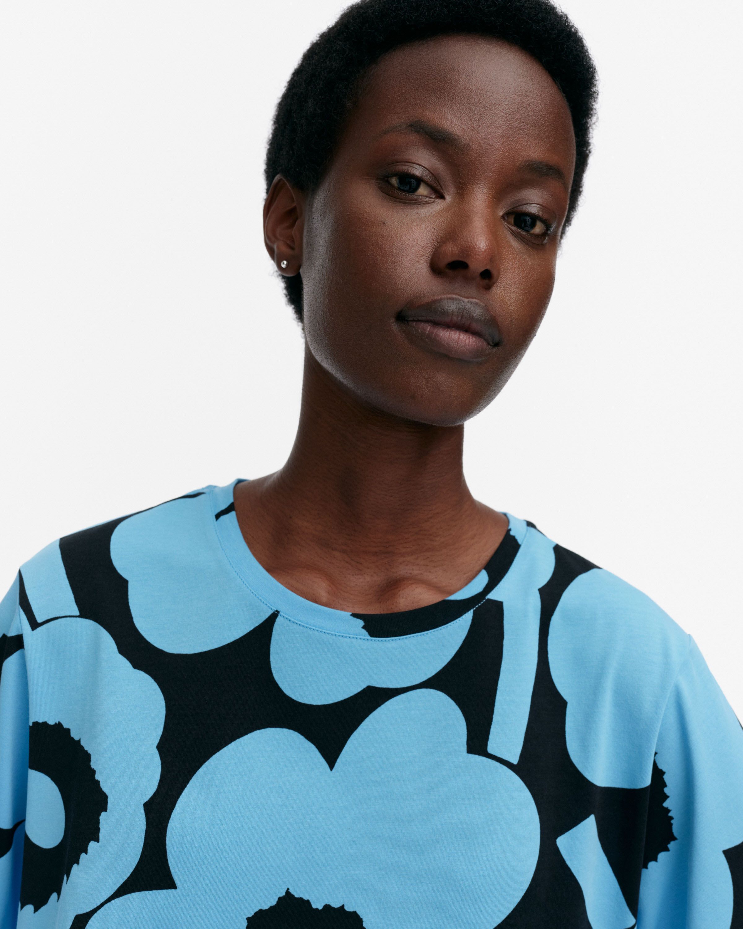 ☆ marimekko ☆ Tunnit Unikko 910 花柄Tシャツ tunnitfuchsia1_grande.jpg?v=