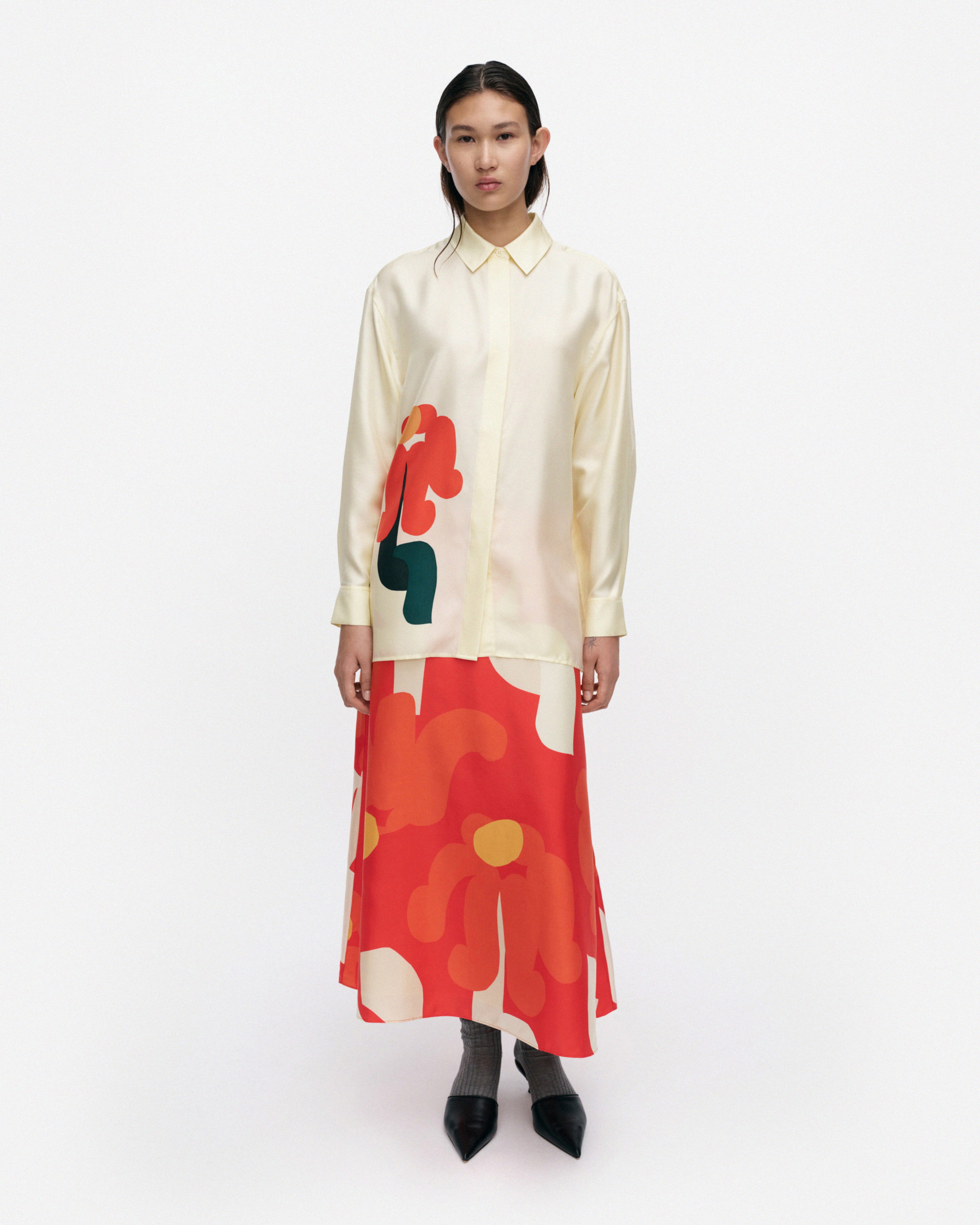 Koostumus Kukkahattu Silk skirt