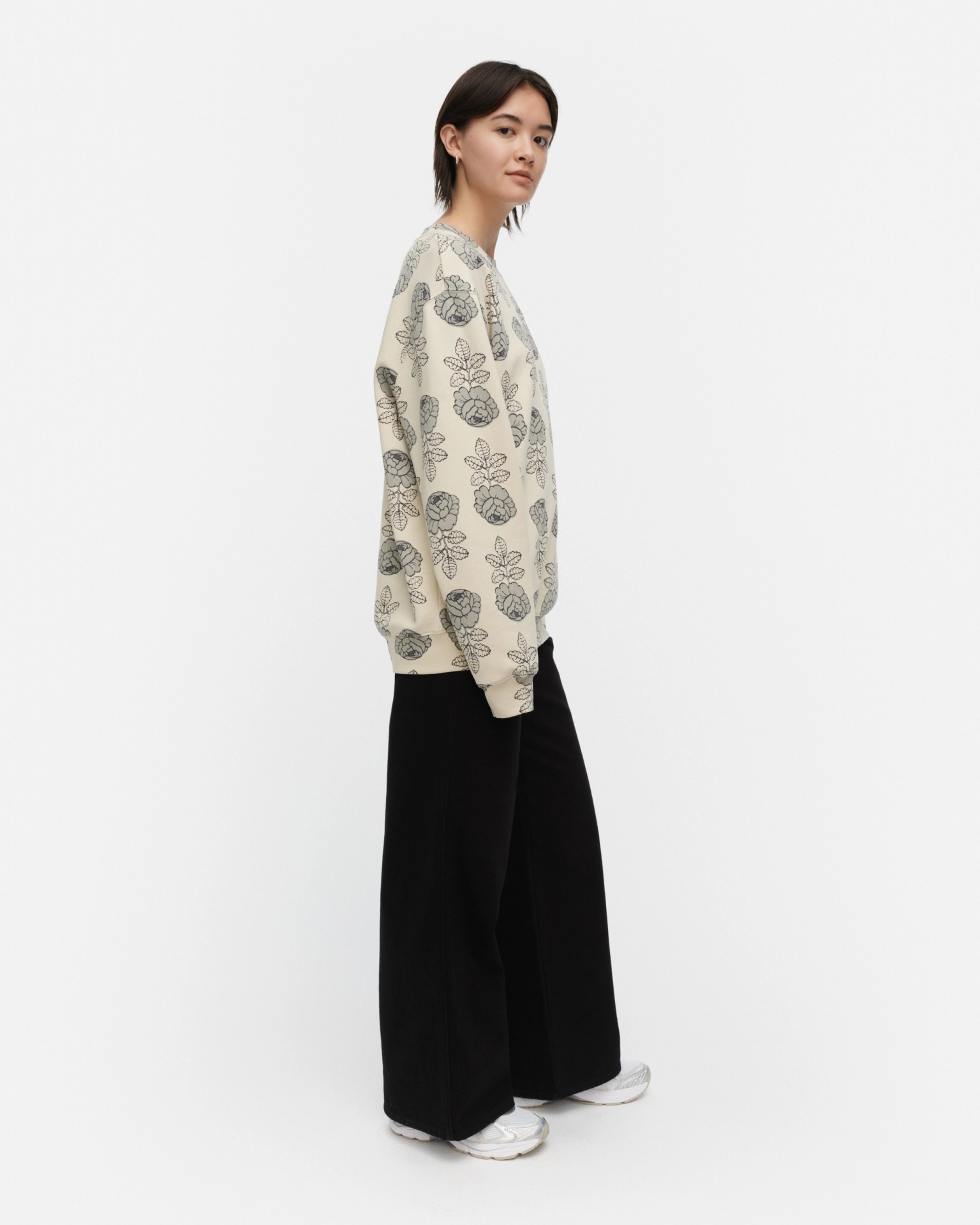 Loisto Vihkiruusu, Kioski sweatshirt, beige, grey,