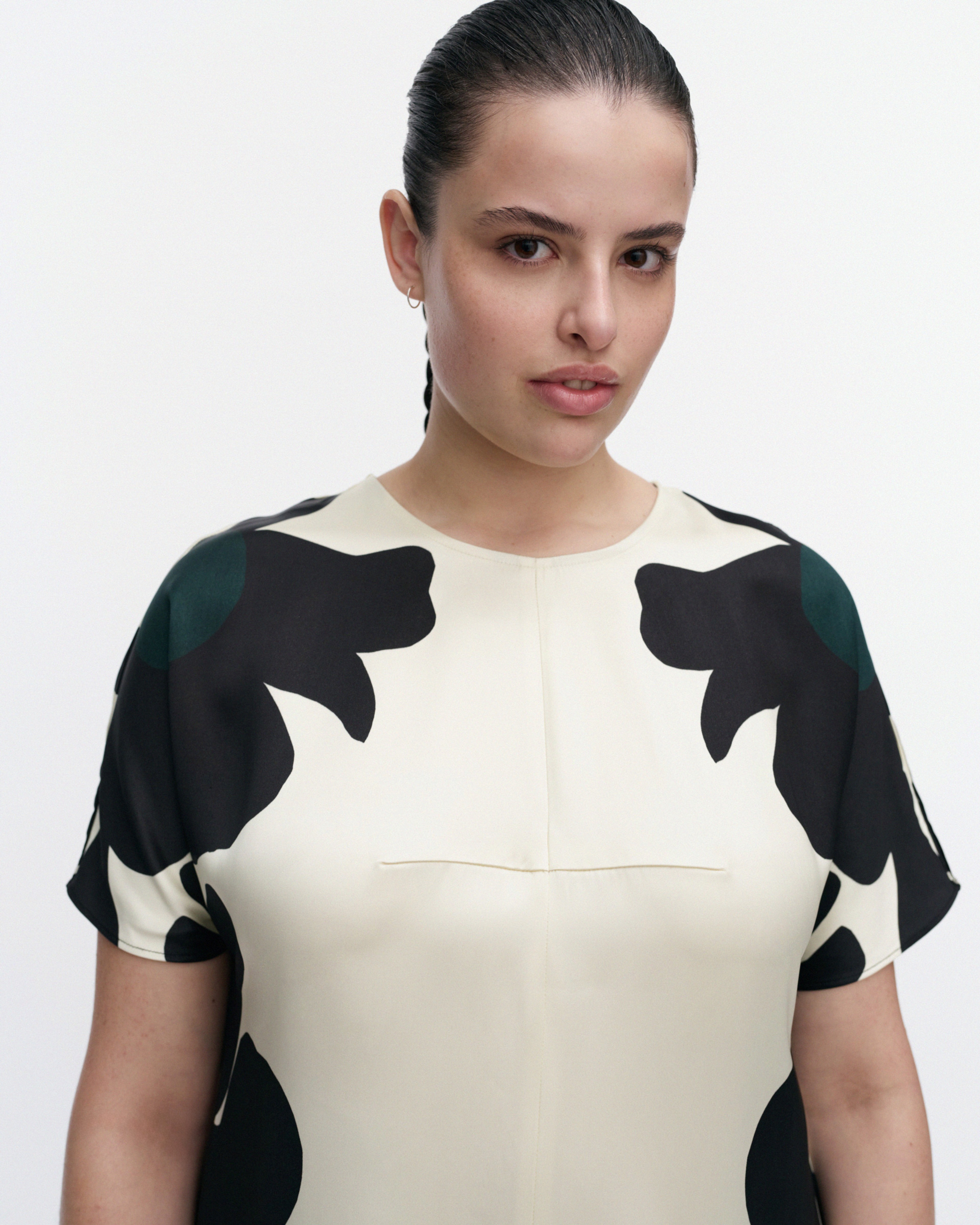 Kohtalo Lossi, Dress, l. yellow, dk. grey, dk. green,