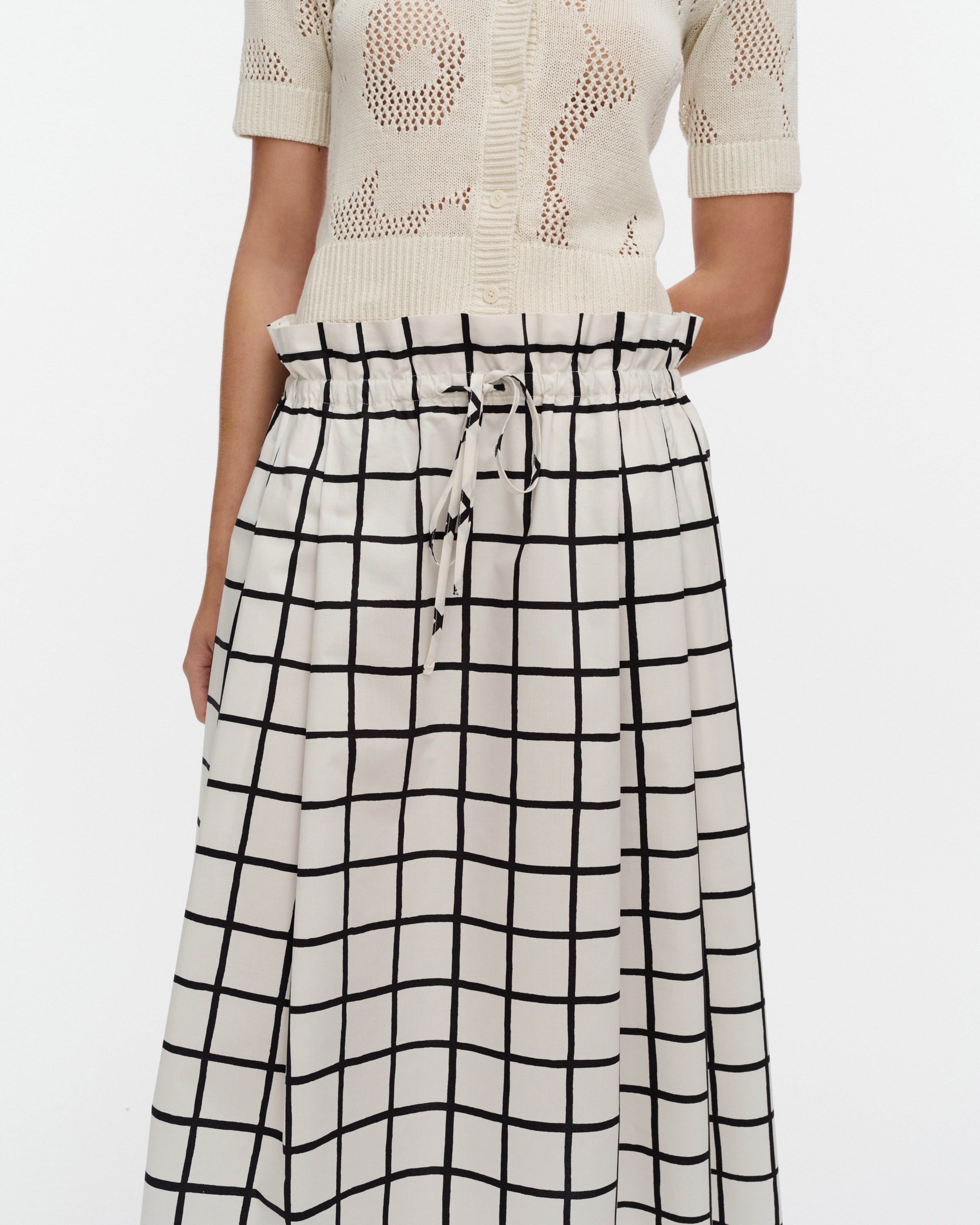 Kirjoitus Iso Ruutu, Skirt, off white, black,