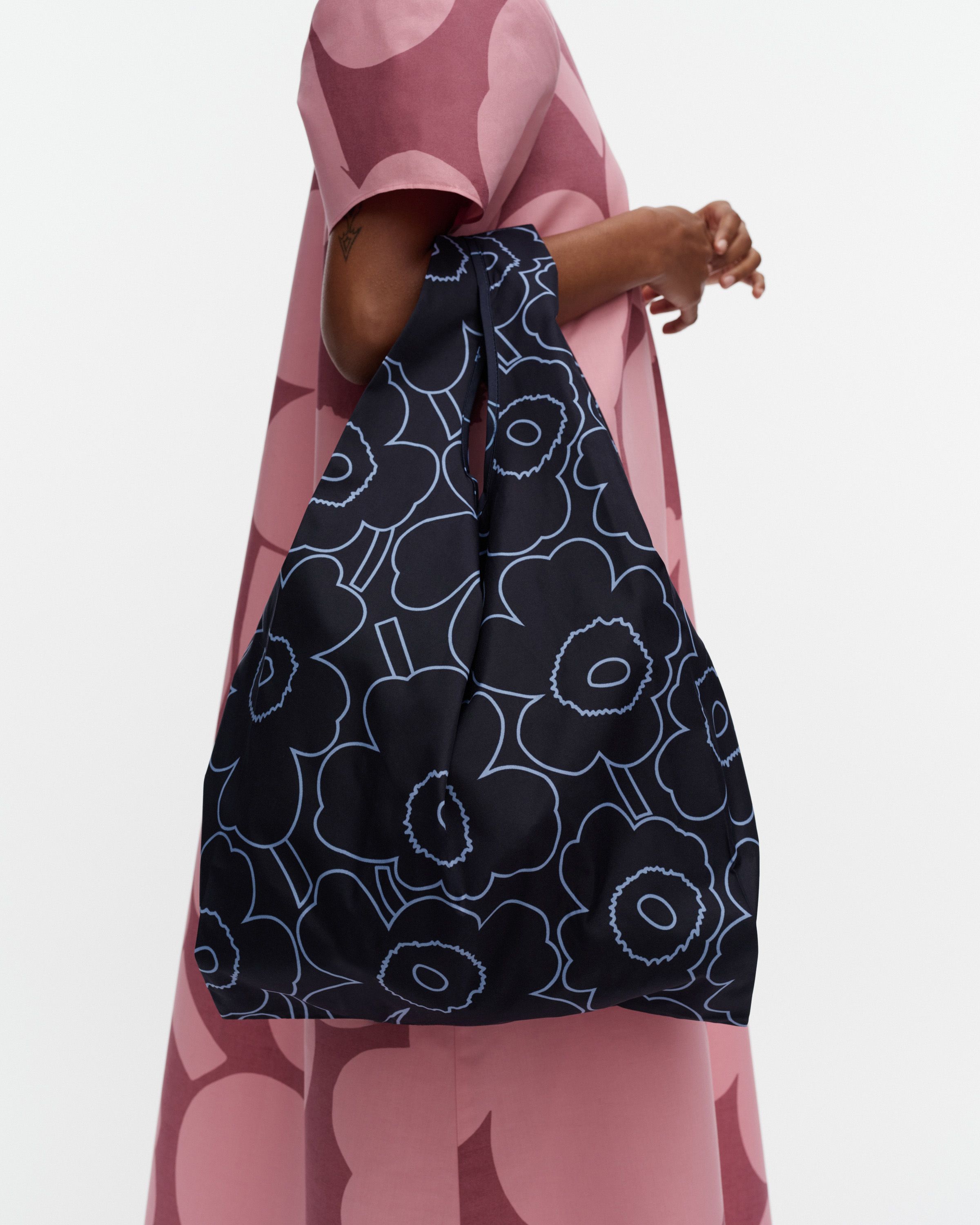 Smartbag Piirto Unikko Bag dark blue, light blue | Marimekko