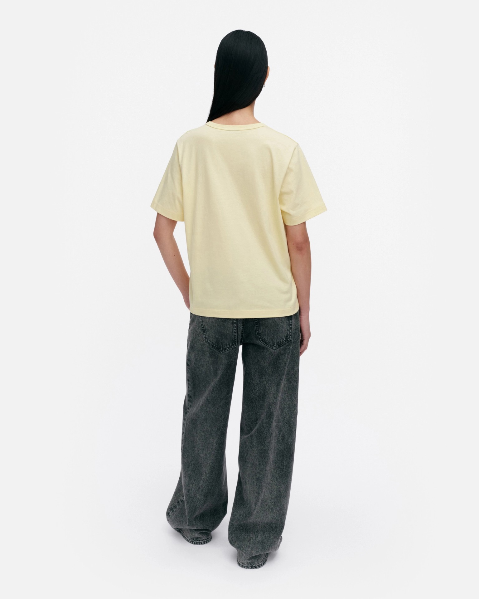 Erna Logo Placement Kioski t-shirt