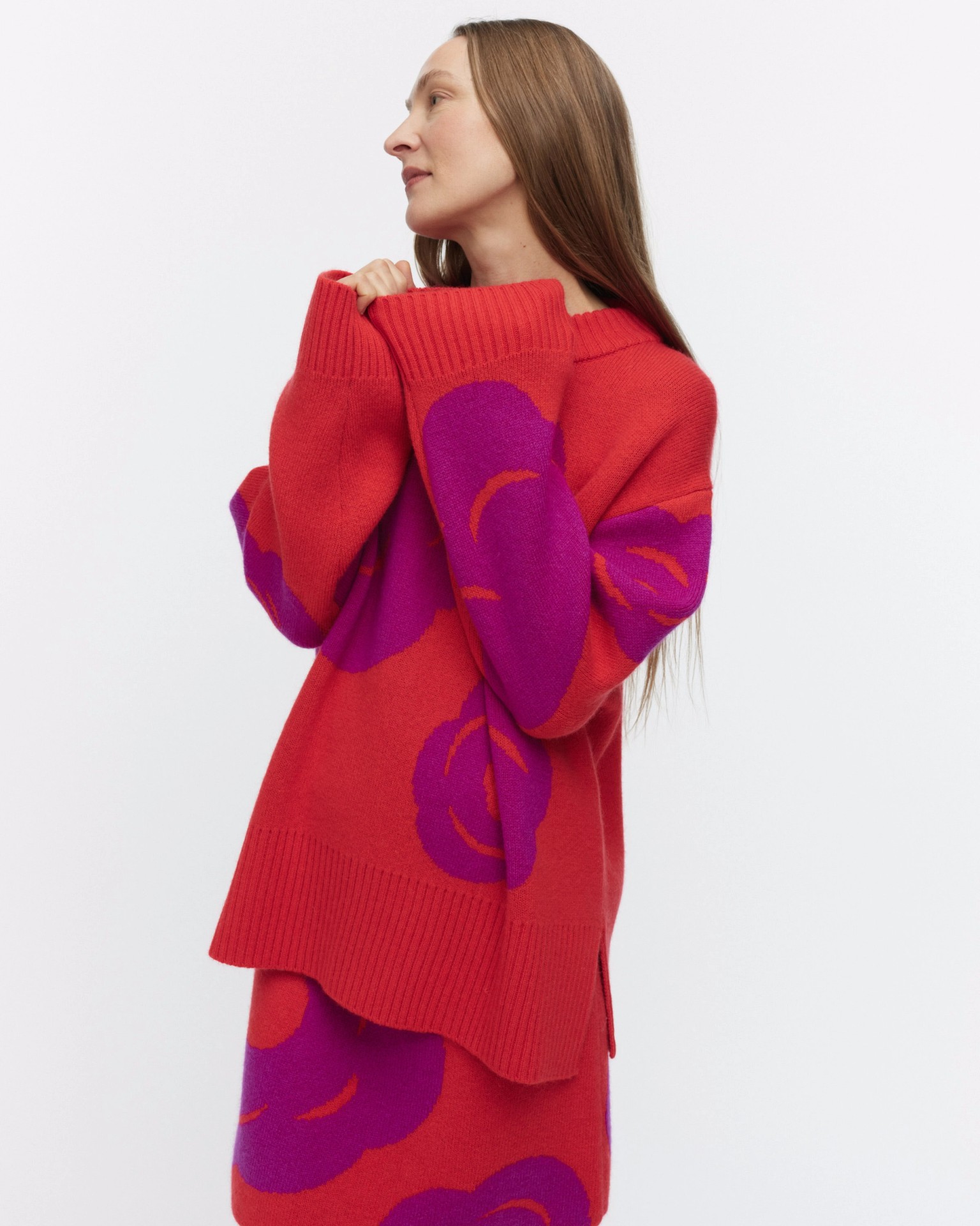 Kartakteri Tumma, Knitted pullover, red, purple,
