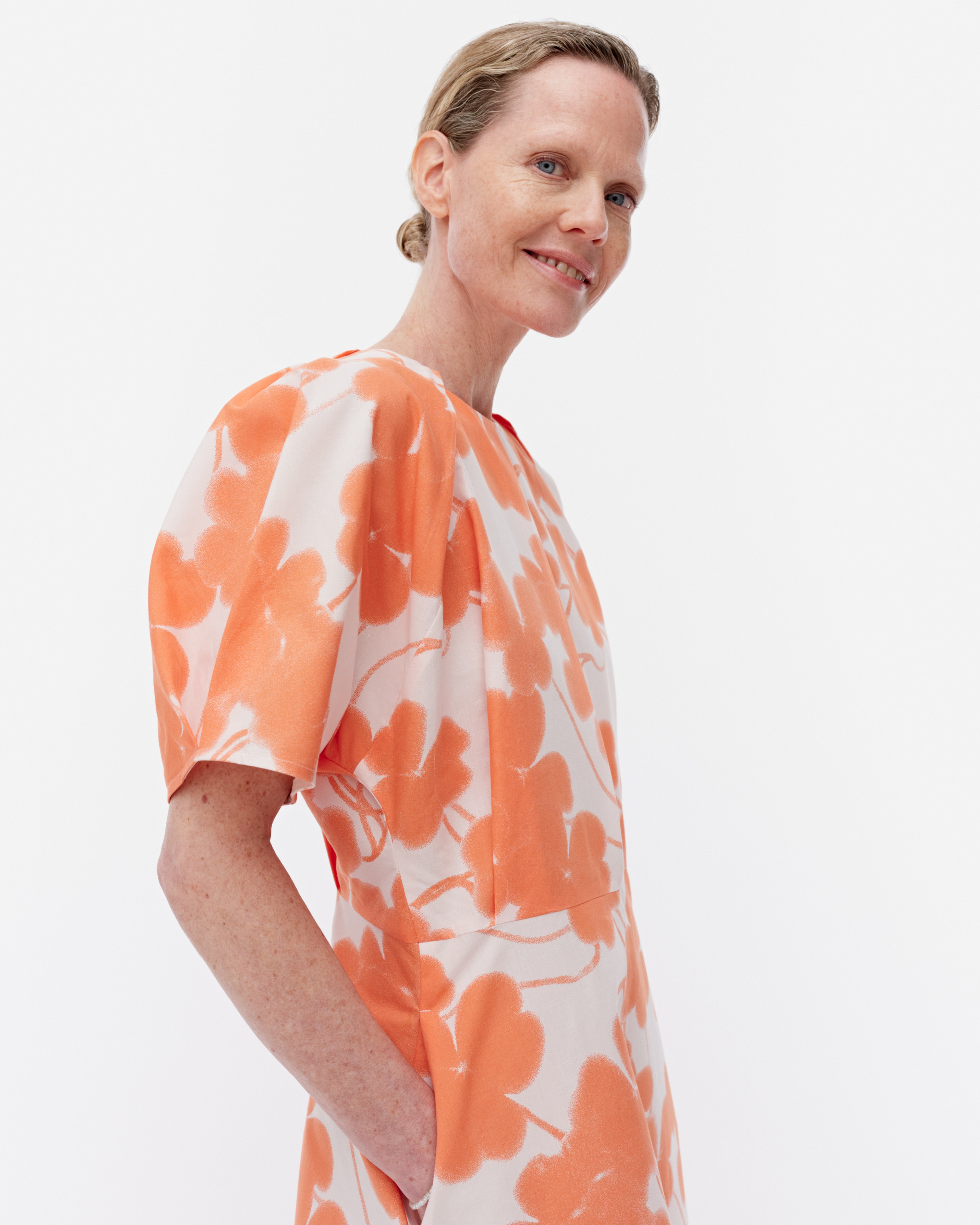 Anatomia Ketunleipä, Kleid, rosa, orange,