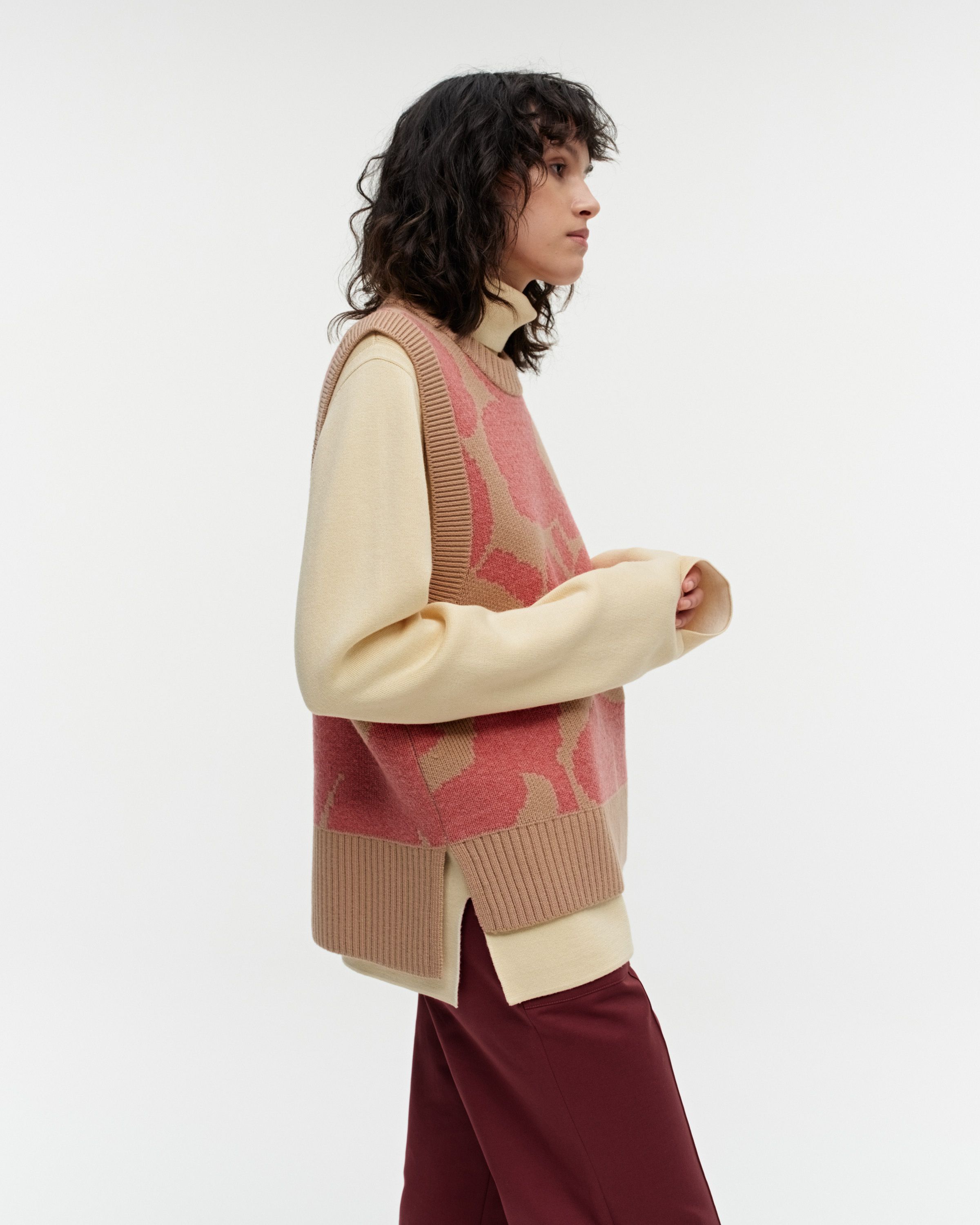 Marimekko　Juhlaunikko / Magnea vest ウニッコ Marimekko Juhlaunikko / Magnea vest ウニッコΩ