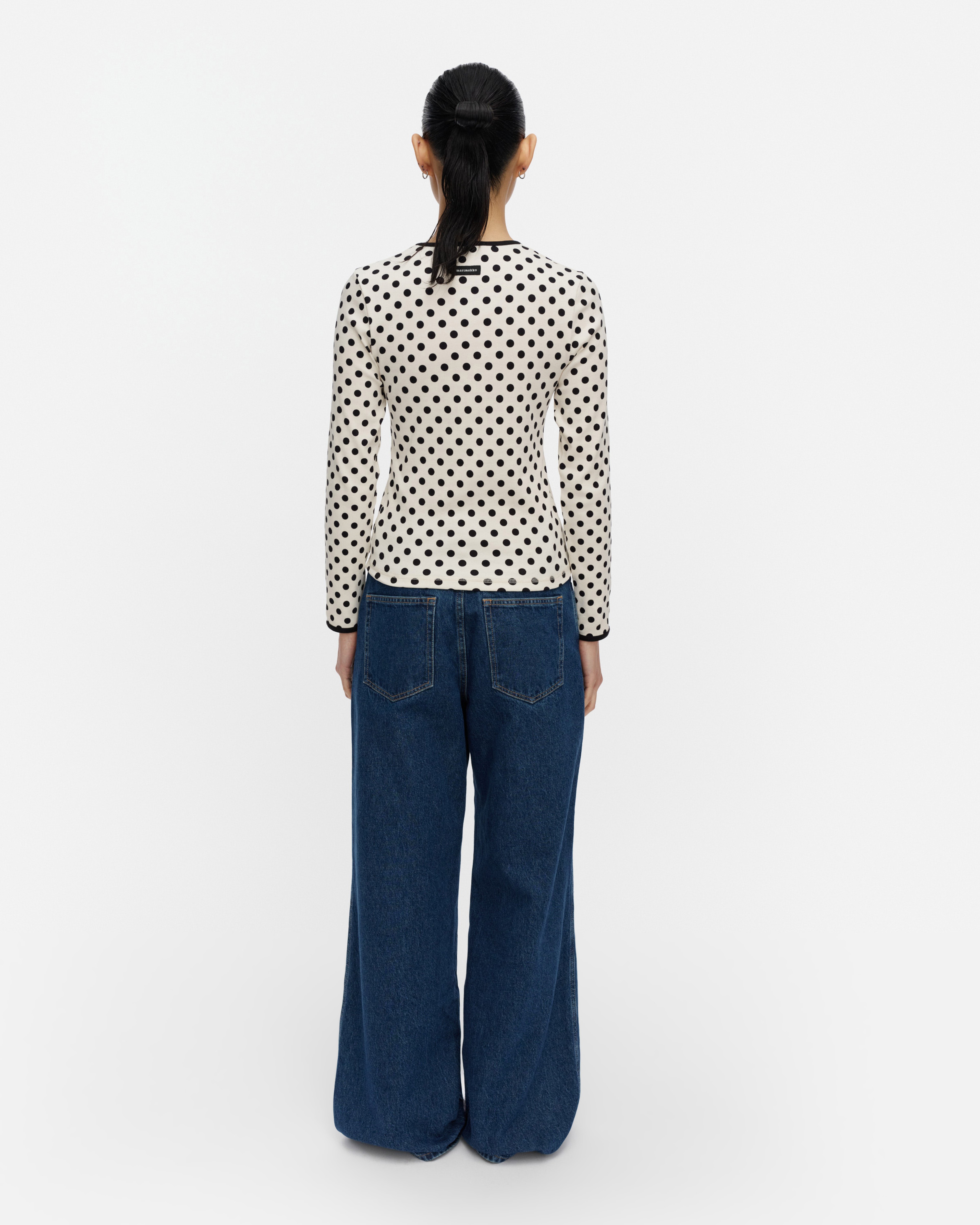 Lipua Pallo, Kioski jersey shirt, off white, black,