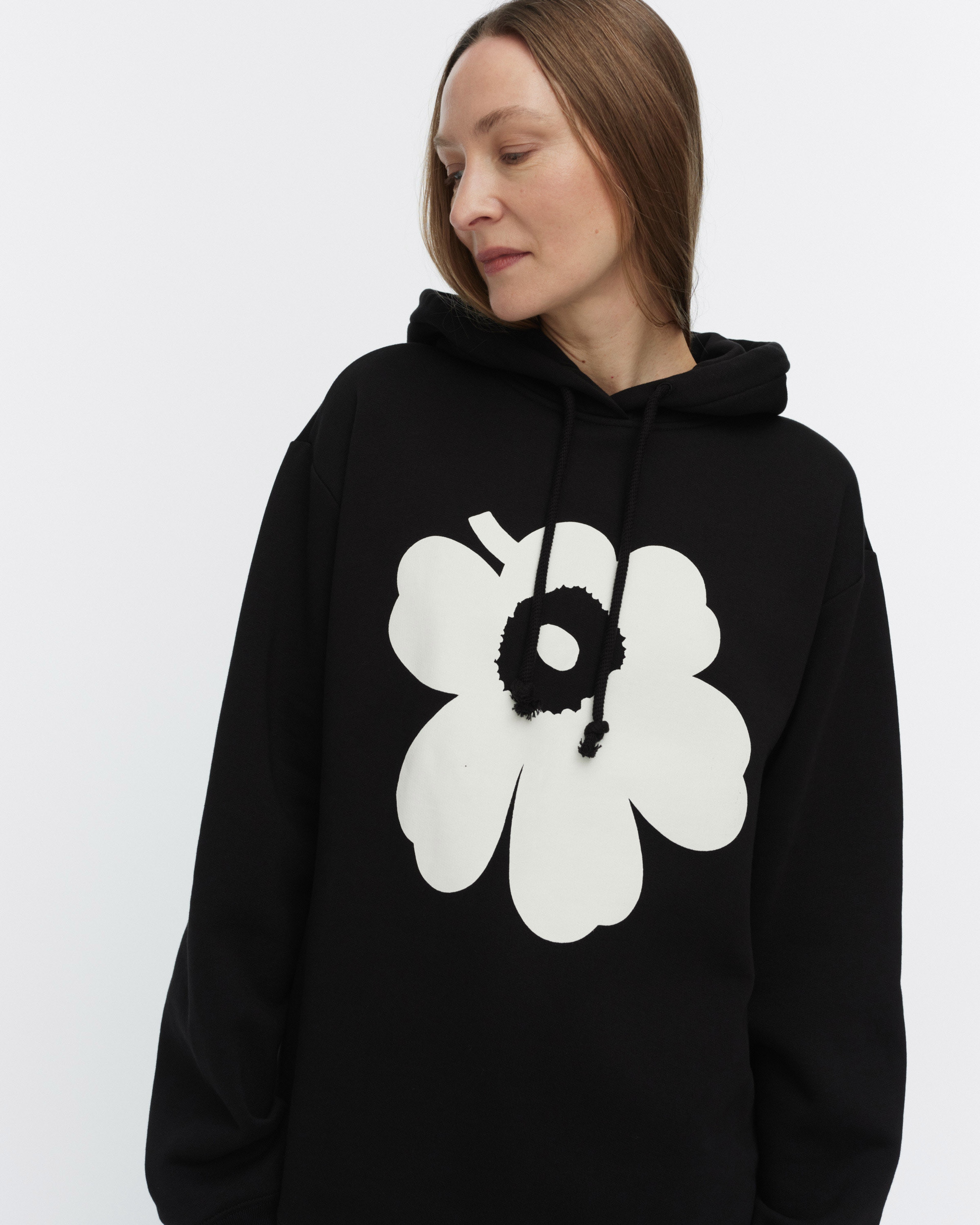 Runoja Unikko Placement, Kioski hoodie, black,off white,