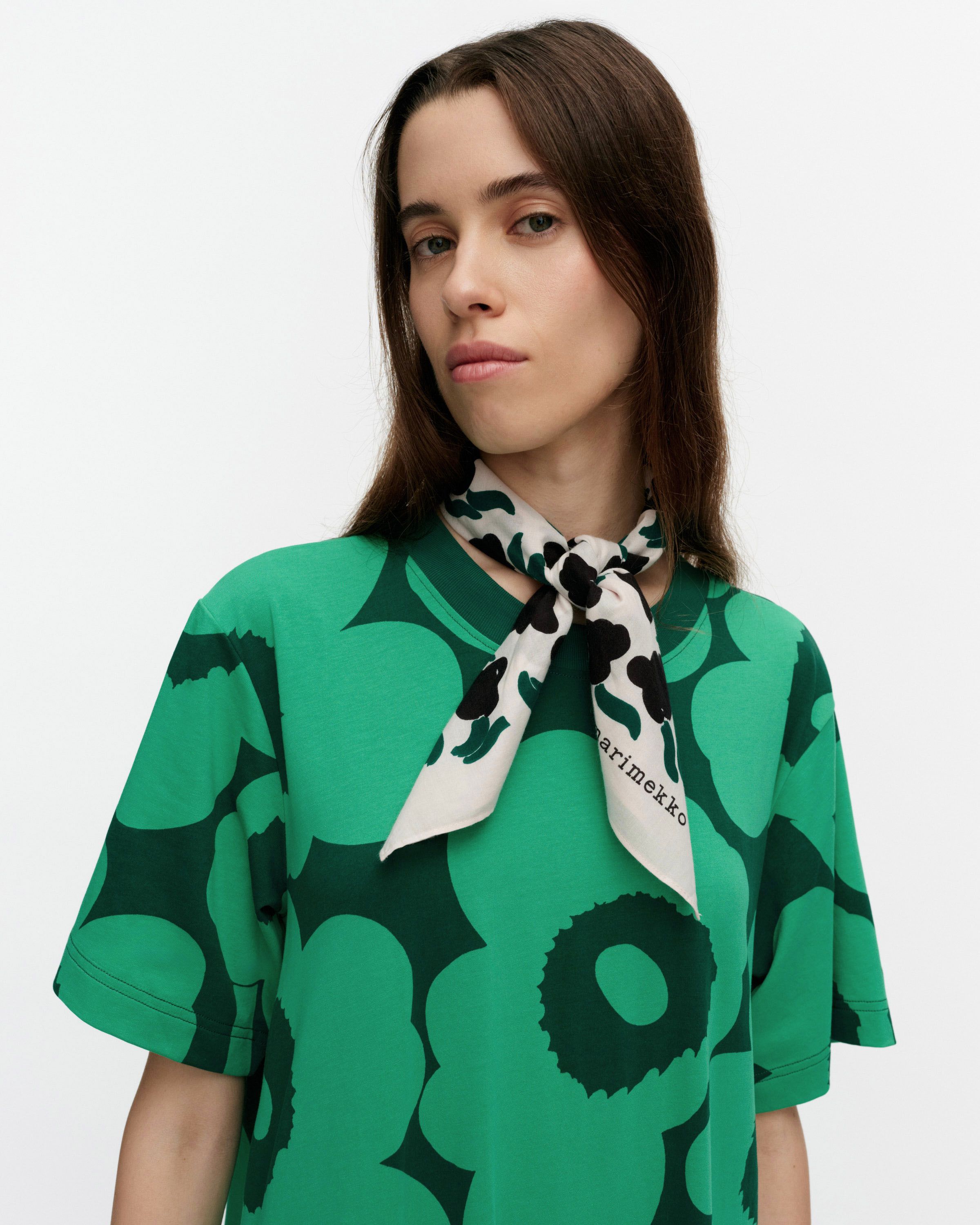 Pesofati Lemmitty Scarf | Marimekko
