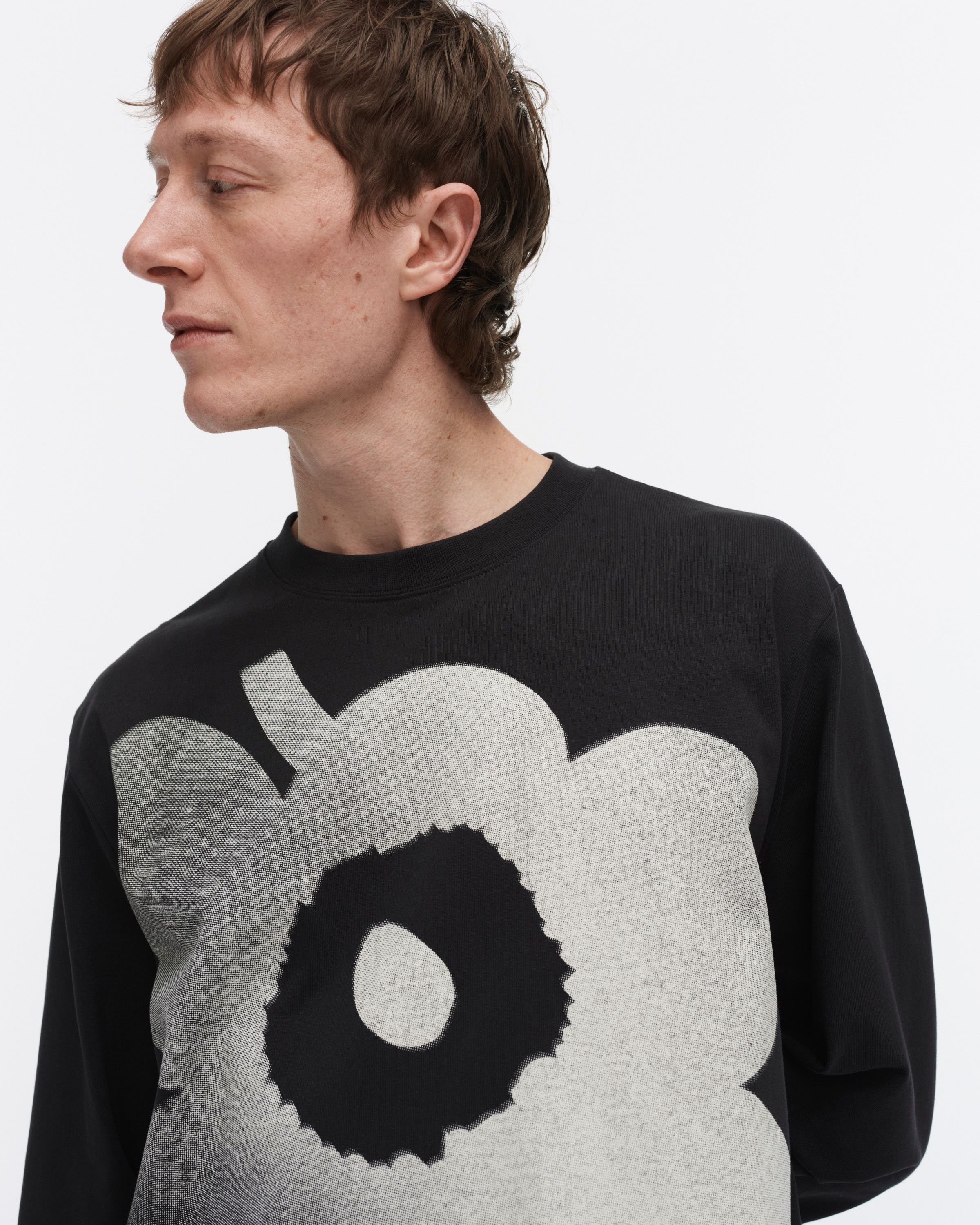 Biitti Unikko Placement Kioski jersey shirt | Marimekko