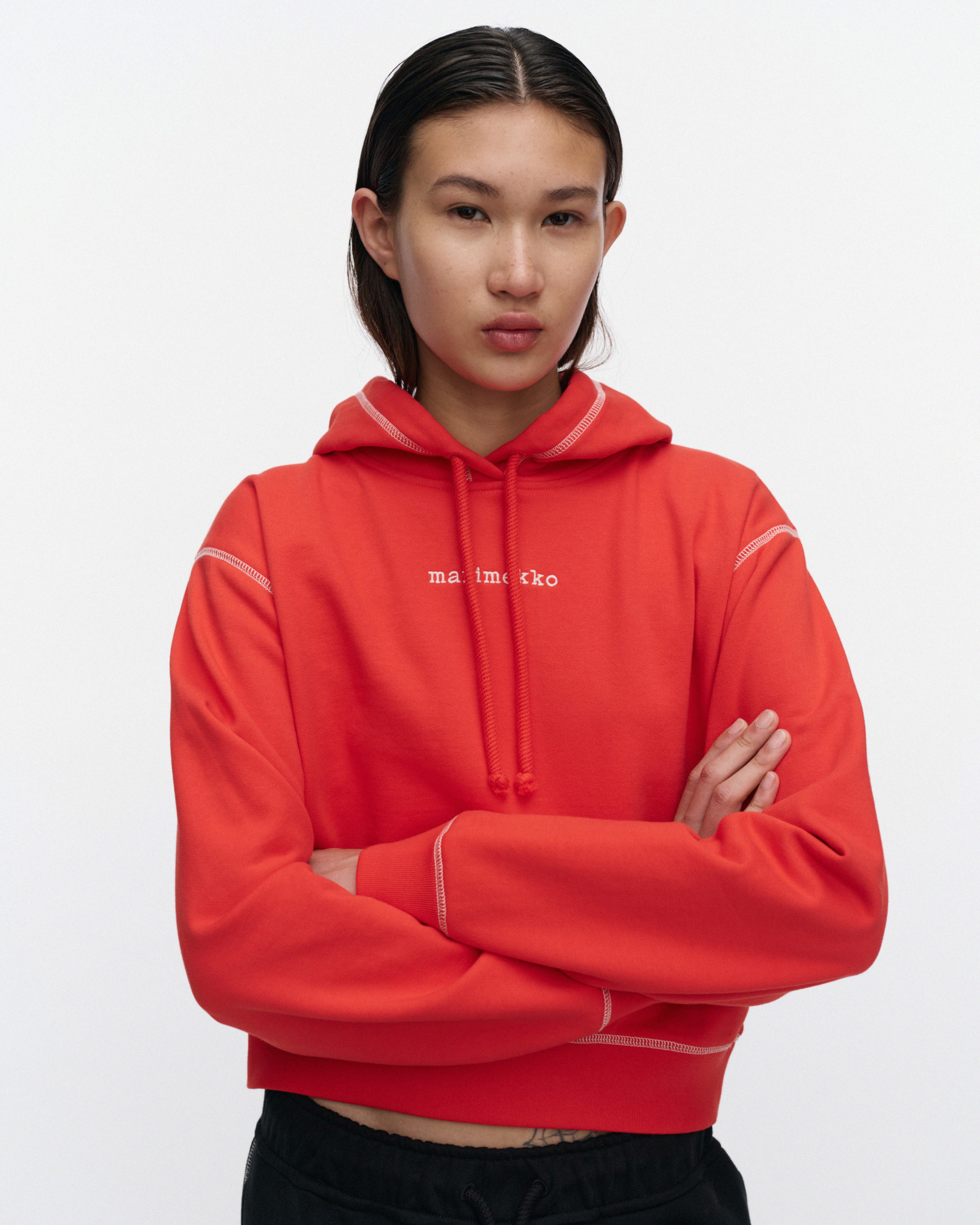 Notkelo Logo Placement, Sweatshirt „Kioski“, rot, cremefarben,